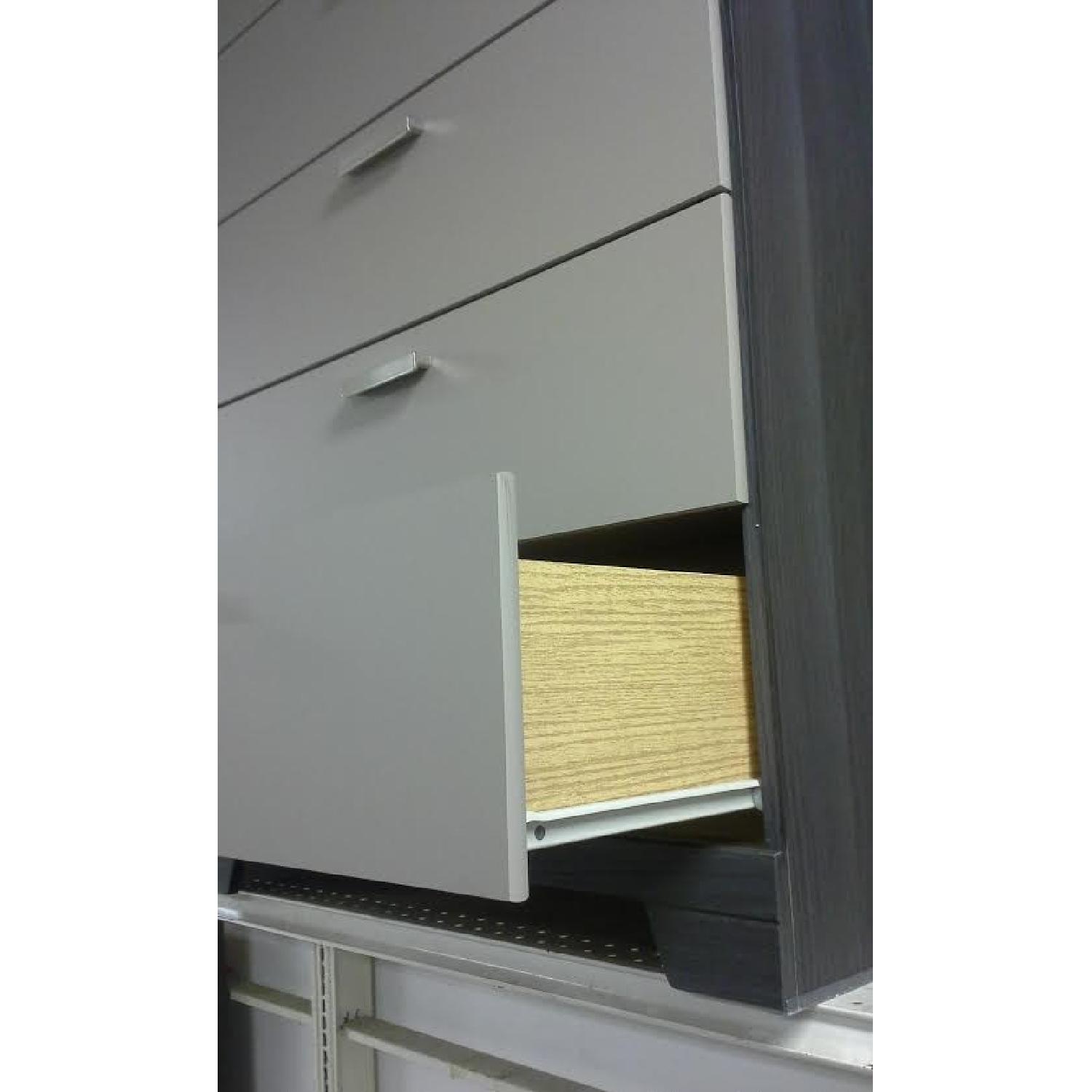 Ashley's Grey 5 Drawer Chest - image-3