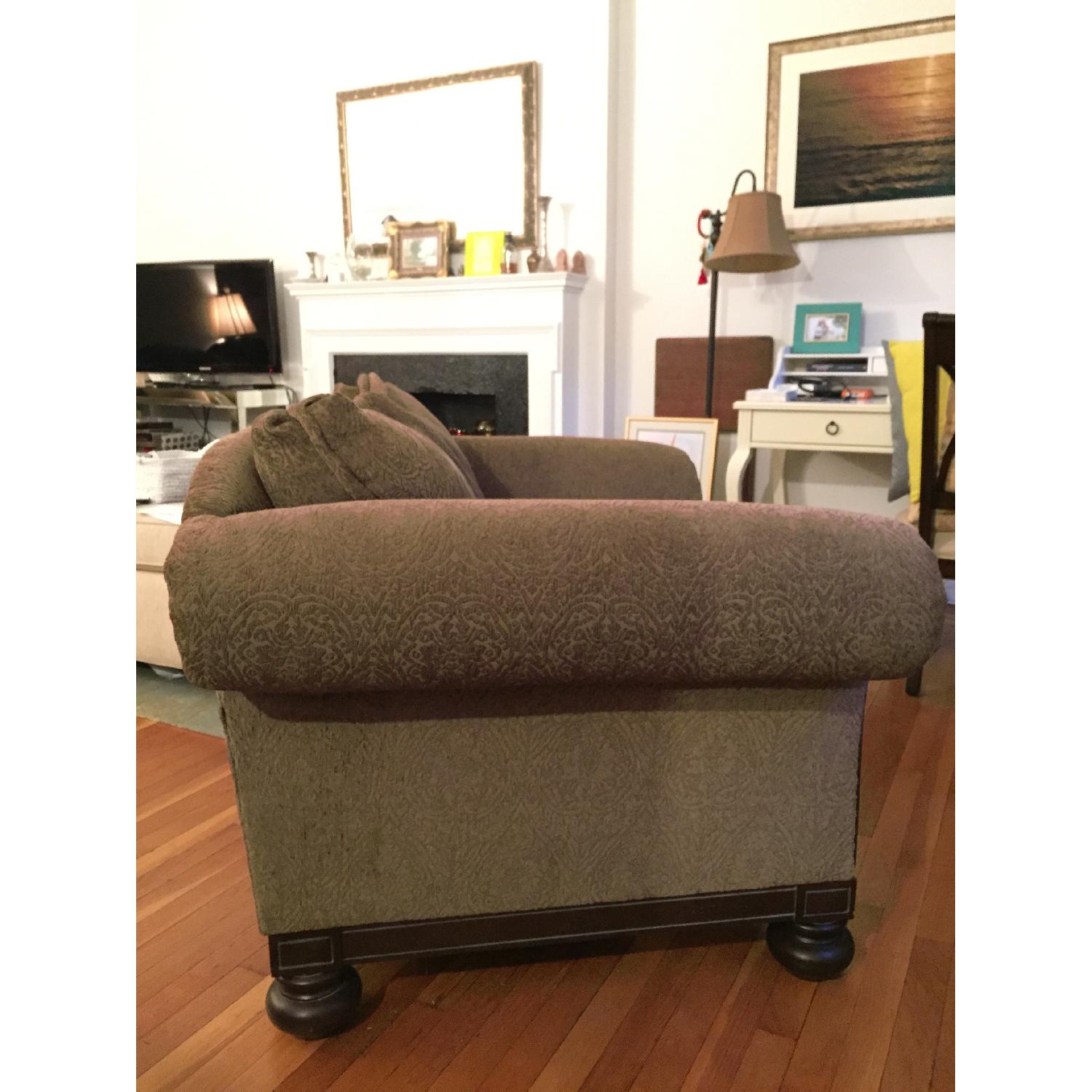 Victorian Style Plush Arm Chair - image-2