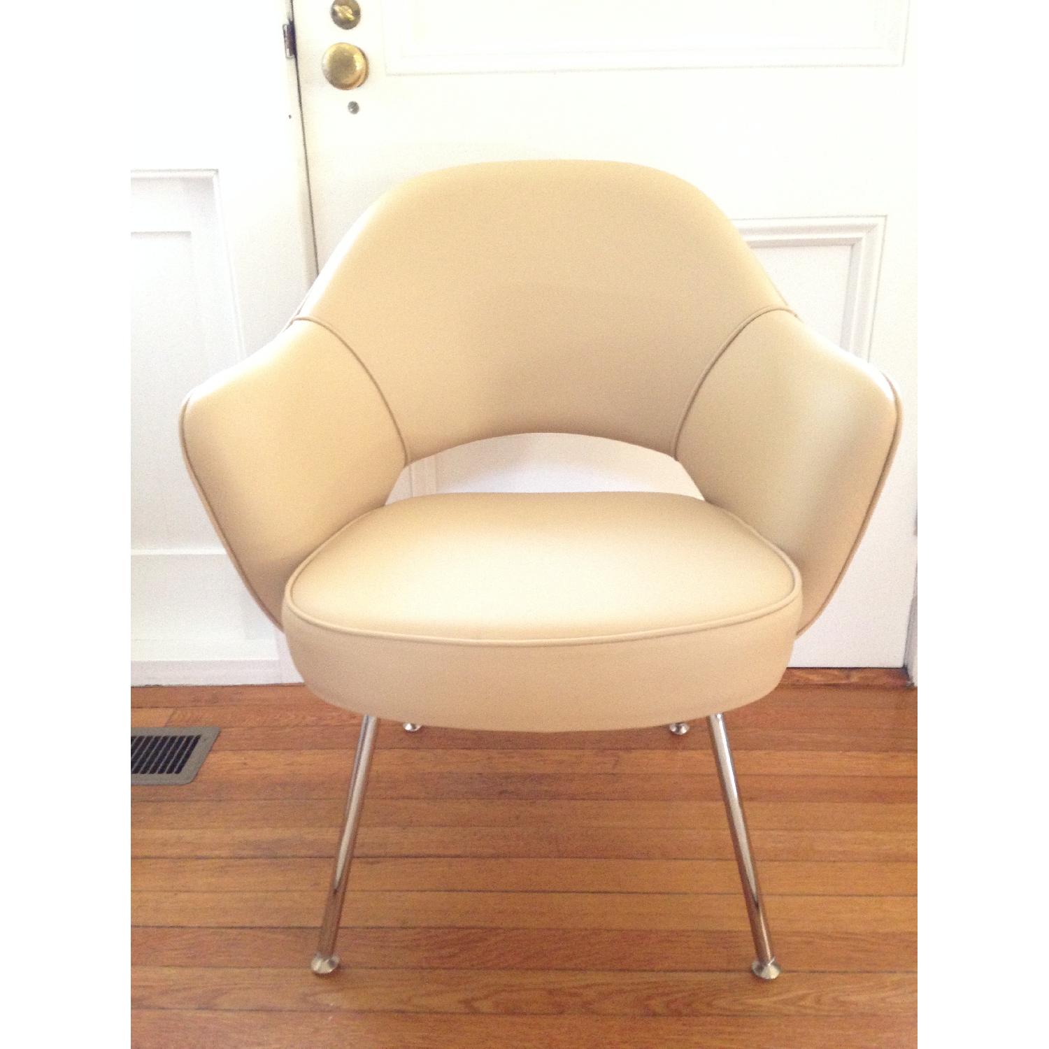 Knoll Leather Saarinen Executive Armchairs with Metal Legs - Pair - image-1