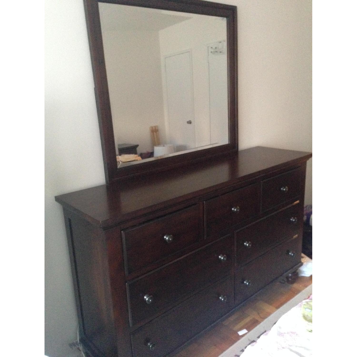 Bob's Furniture Chatham 4 Piece Queen Bedroom Set - image-2