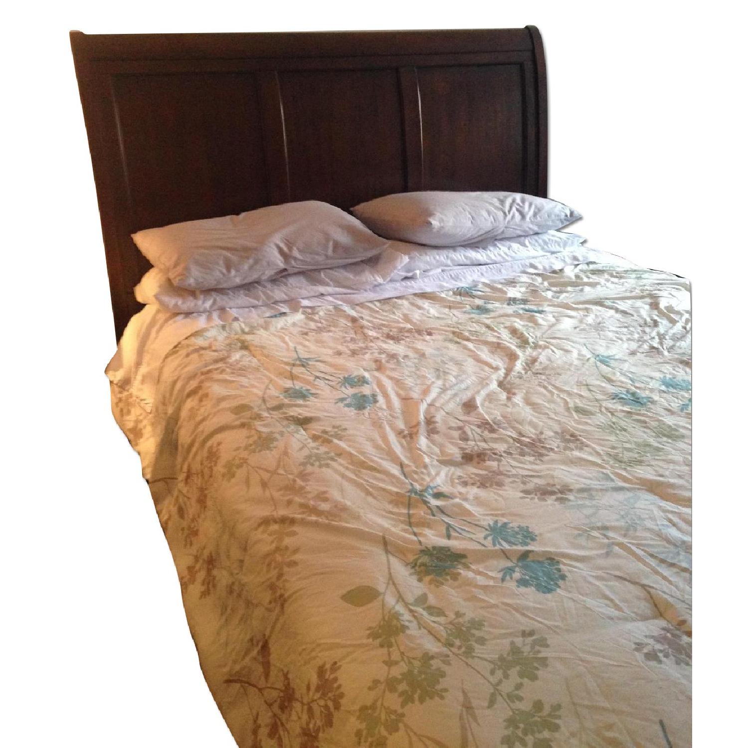 Bob's Furniture Chatham 4 Piece Queen Bedroom Set AptDeco