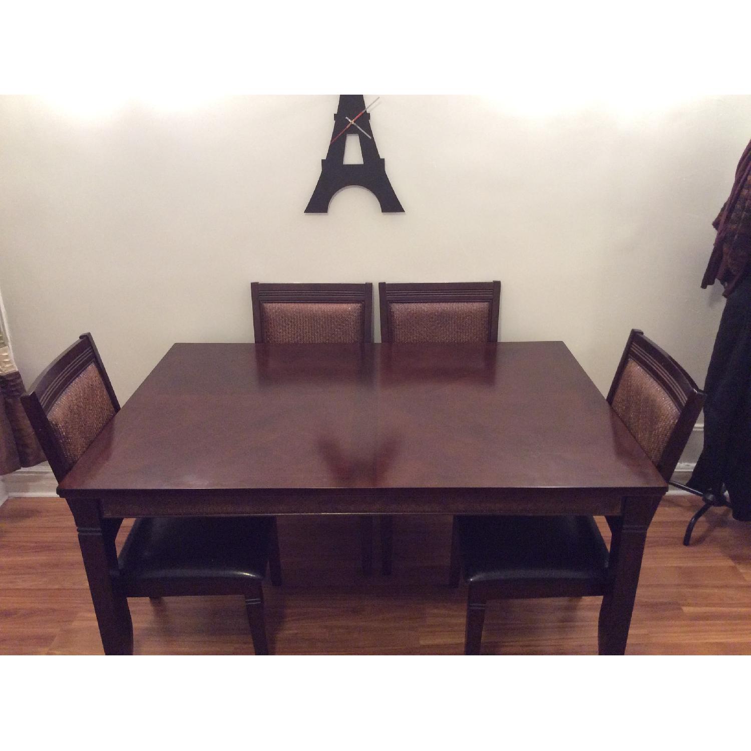 Shh Furniture Industries Dining Room Table w/ 4 Black Leather Cushion Chairs - image-1