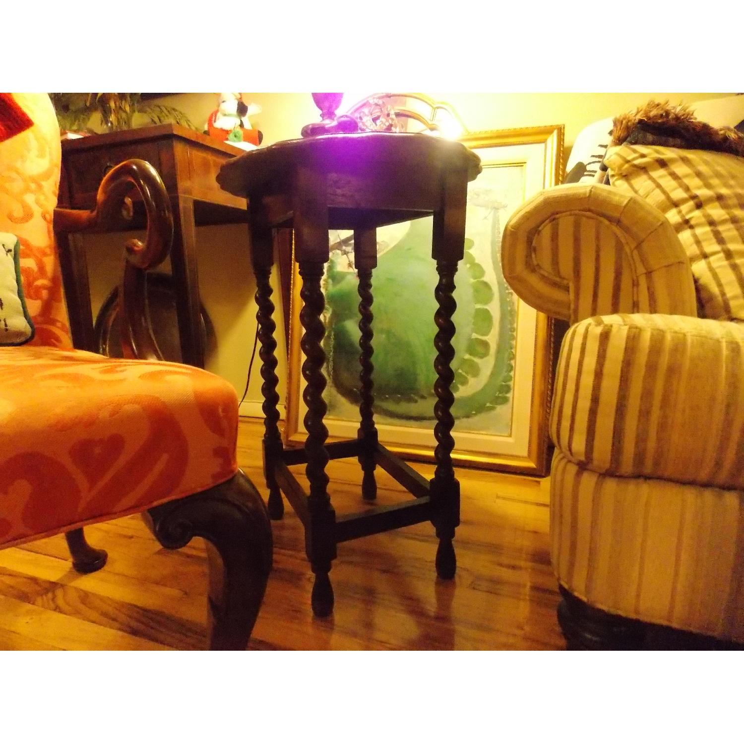 Vintage Serpentine Leg Side Table - image-1