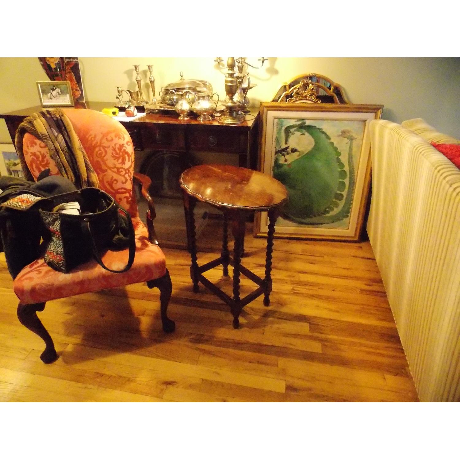 Vintage Serpentine Leg Side Table - image-4