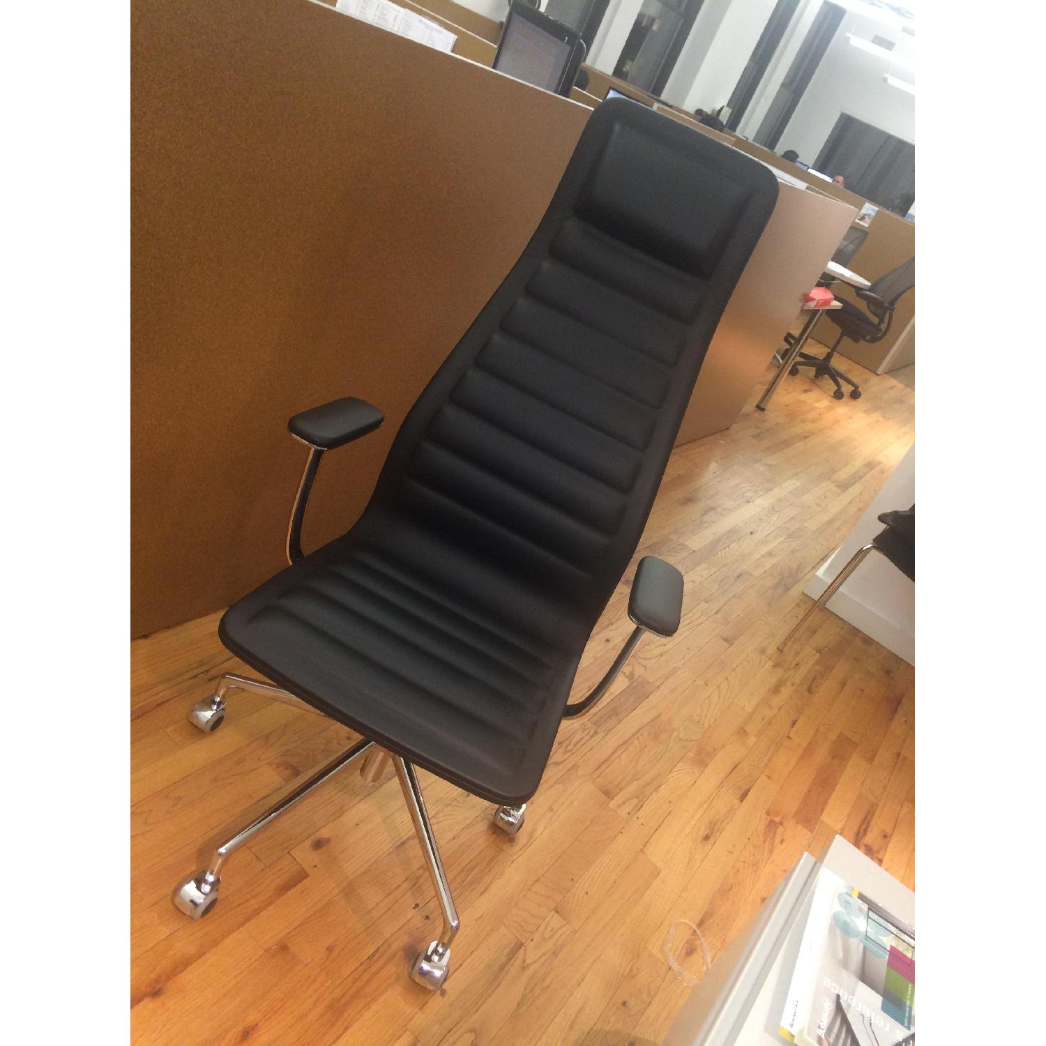 Haworth Jasper Morrison Lotus Chair - image-1
