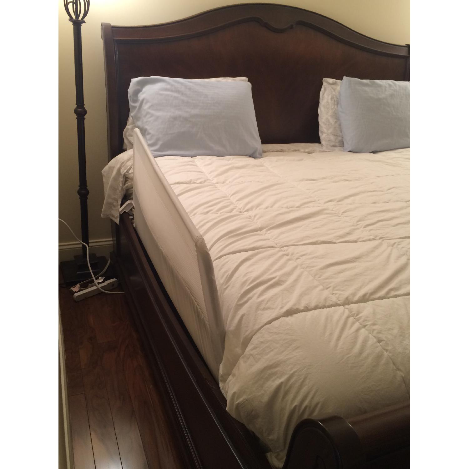 Raymour & Flanigan Heritage Court King Size Bed - image-3