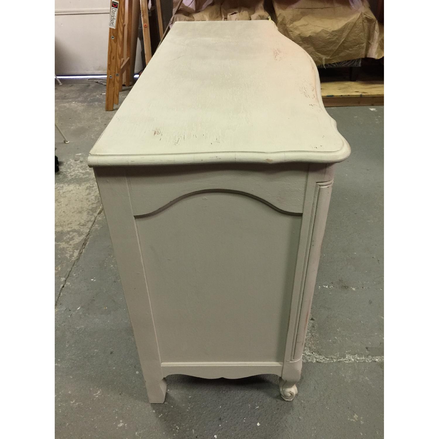 Vintage Painted 6 Drawer Dresser - image-4