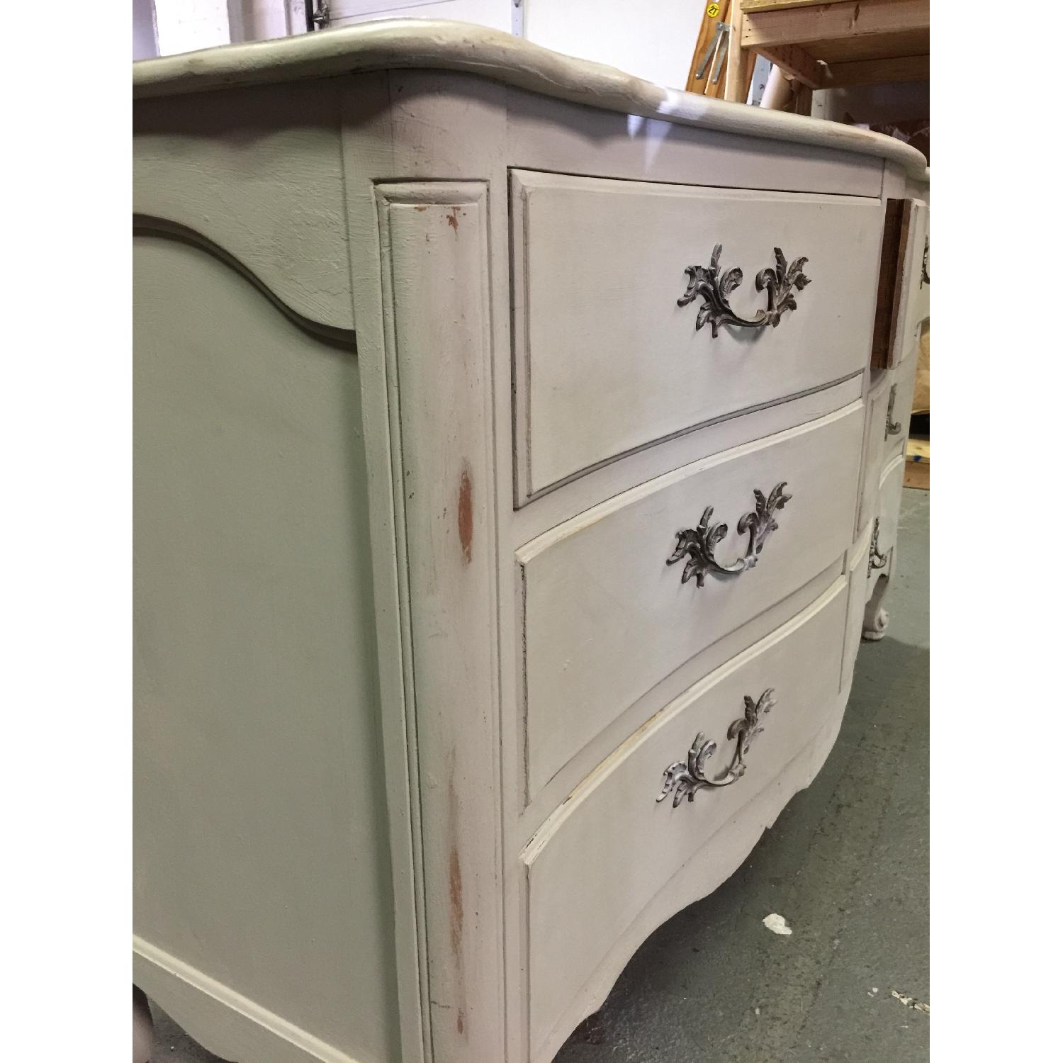 Vintage Painted 6 Drawer Dresser - image-9