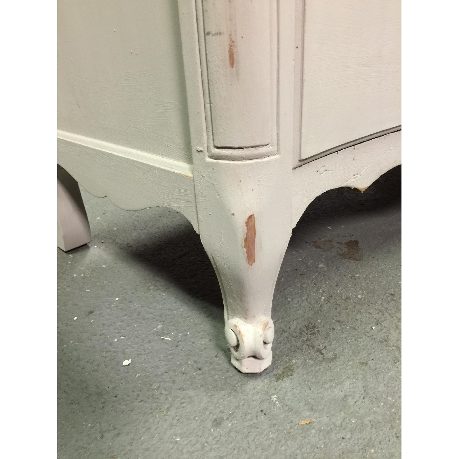 Vintage Painted 6 Drawer Dresser - image-10