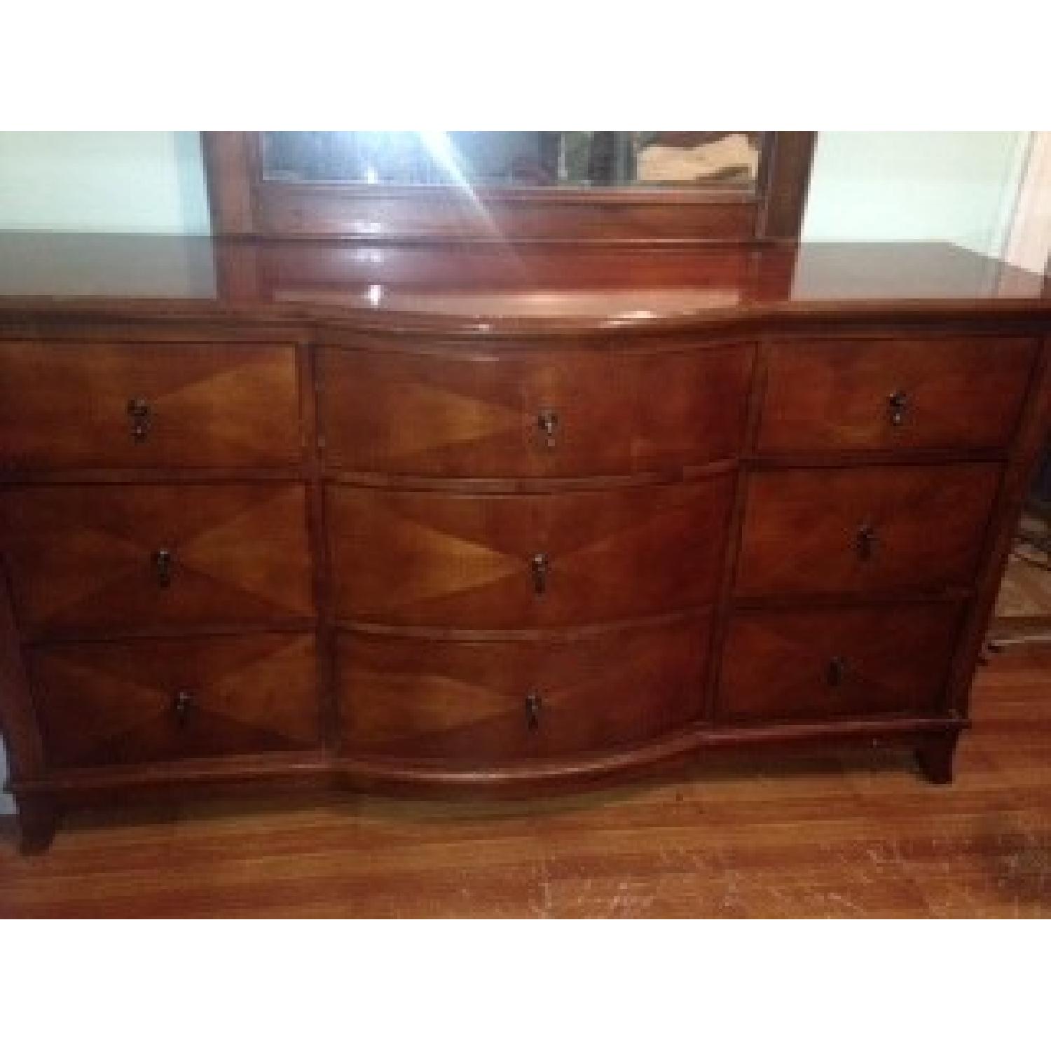 Raymour & Flanigan 4 Piece Wood Bedroom Set - image-4