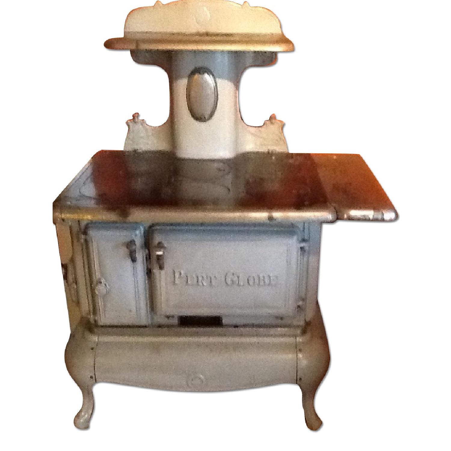 Pert Globe Cast Iron Ornate Stove - image-0