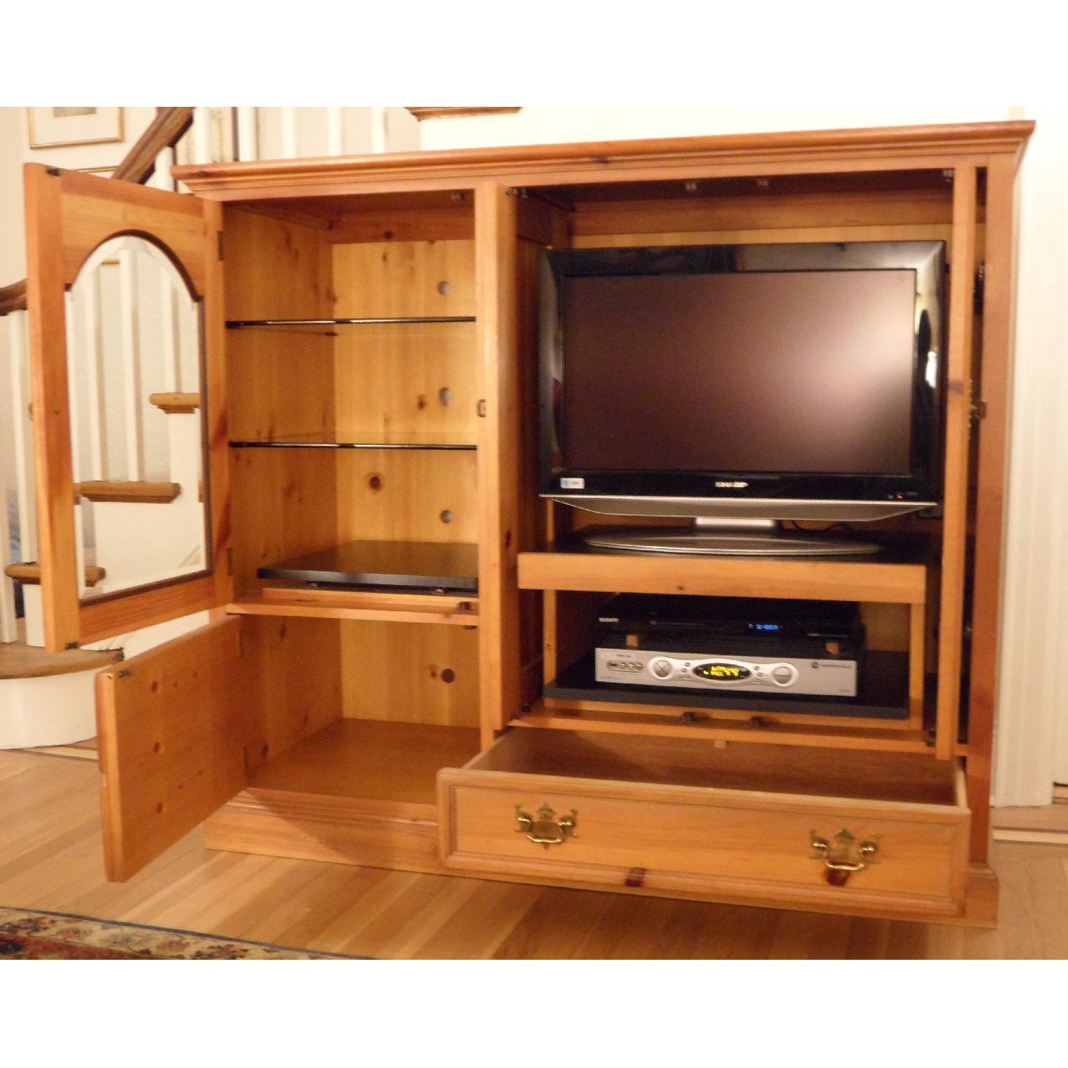 Thomasville Media Cabinet - image-2