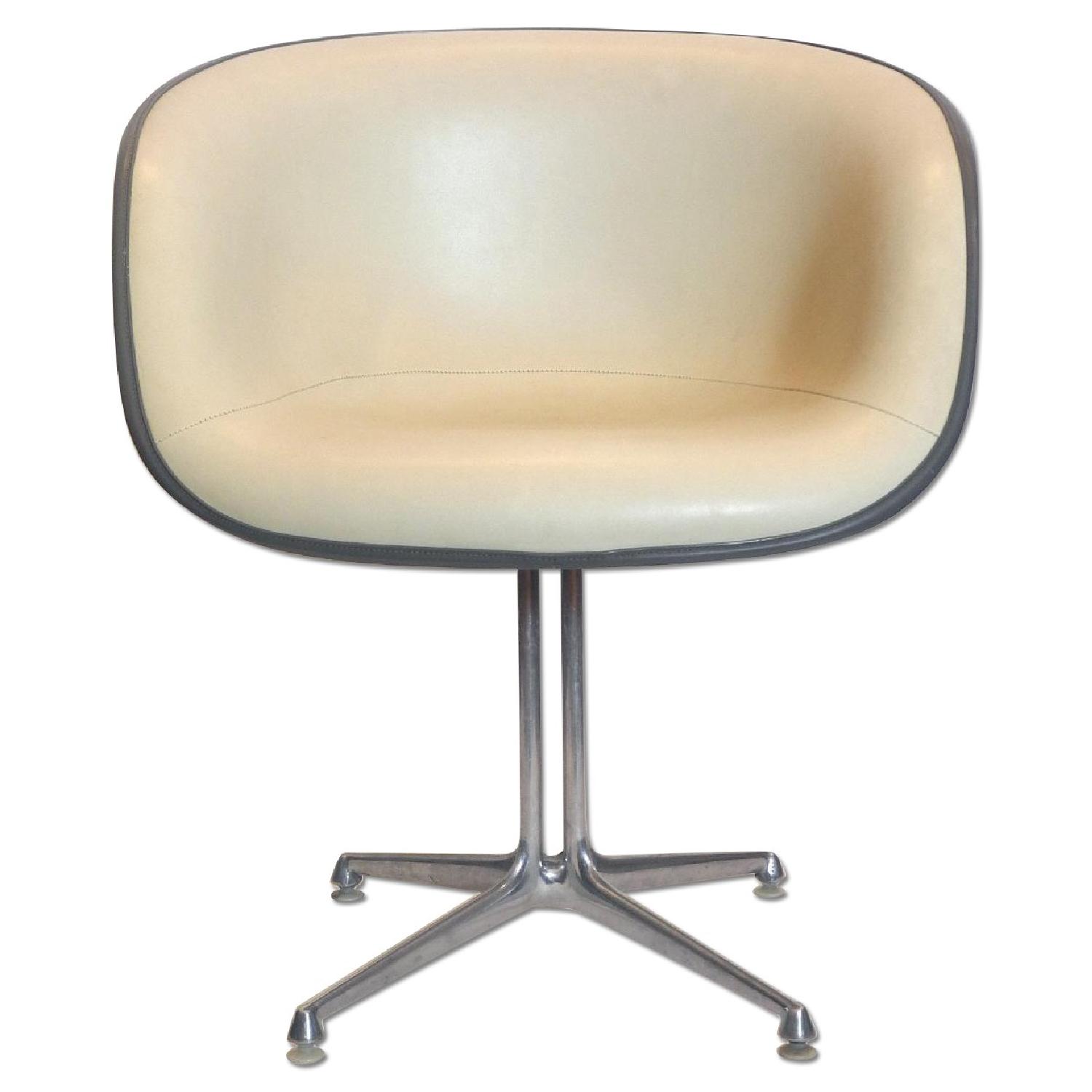 Herman Miller La Fonda Alexander Girard Armchair - Thumbnail 3