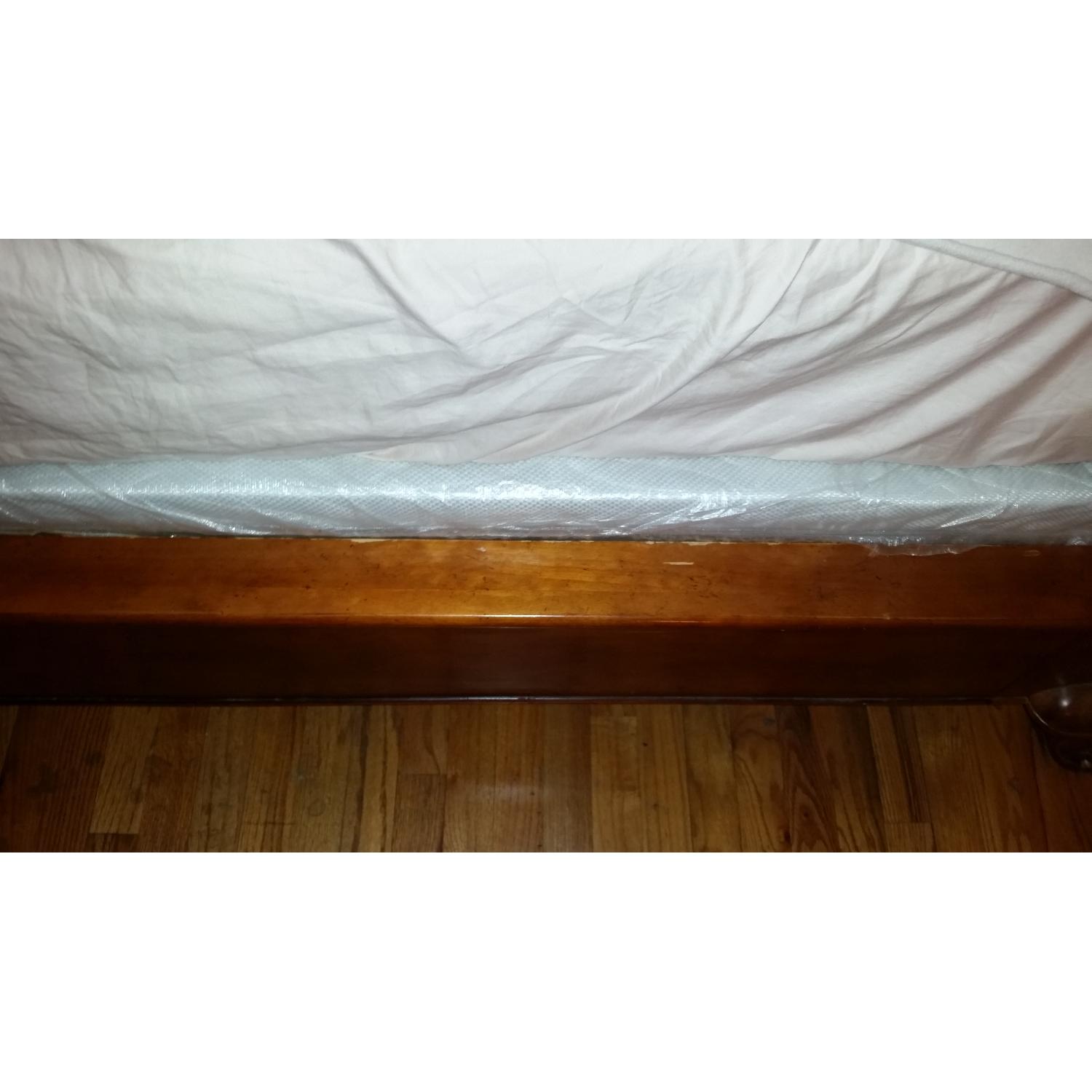 Legacy Classic Furniture Versailles Queen Leather & Wood Sleigh Bed - image-6