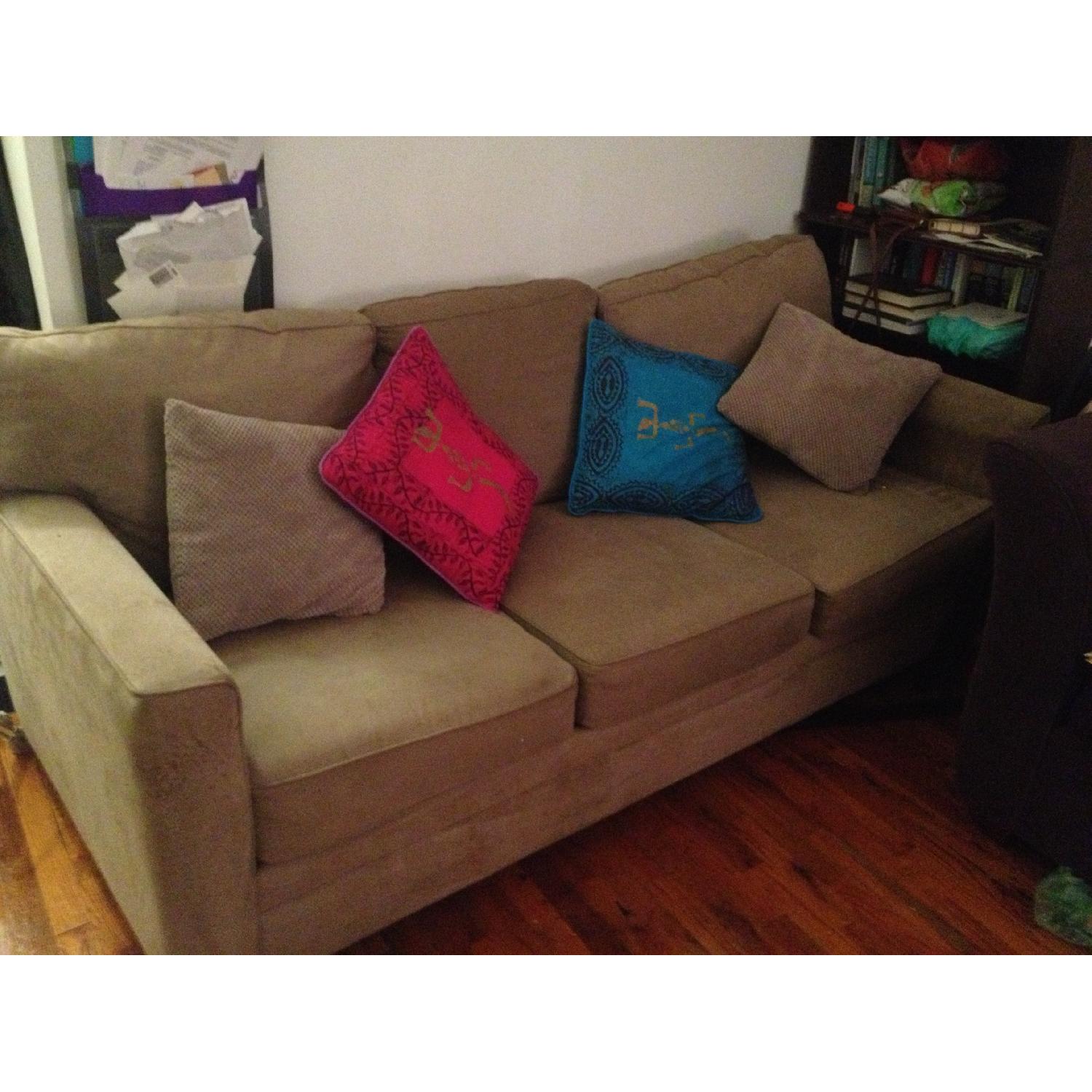 Arahus Sofa - image-1