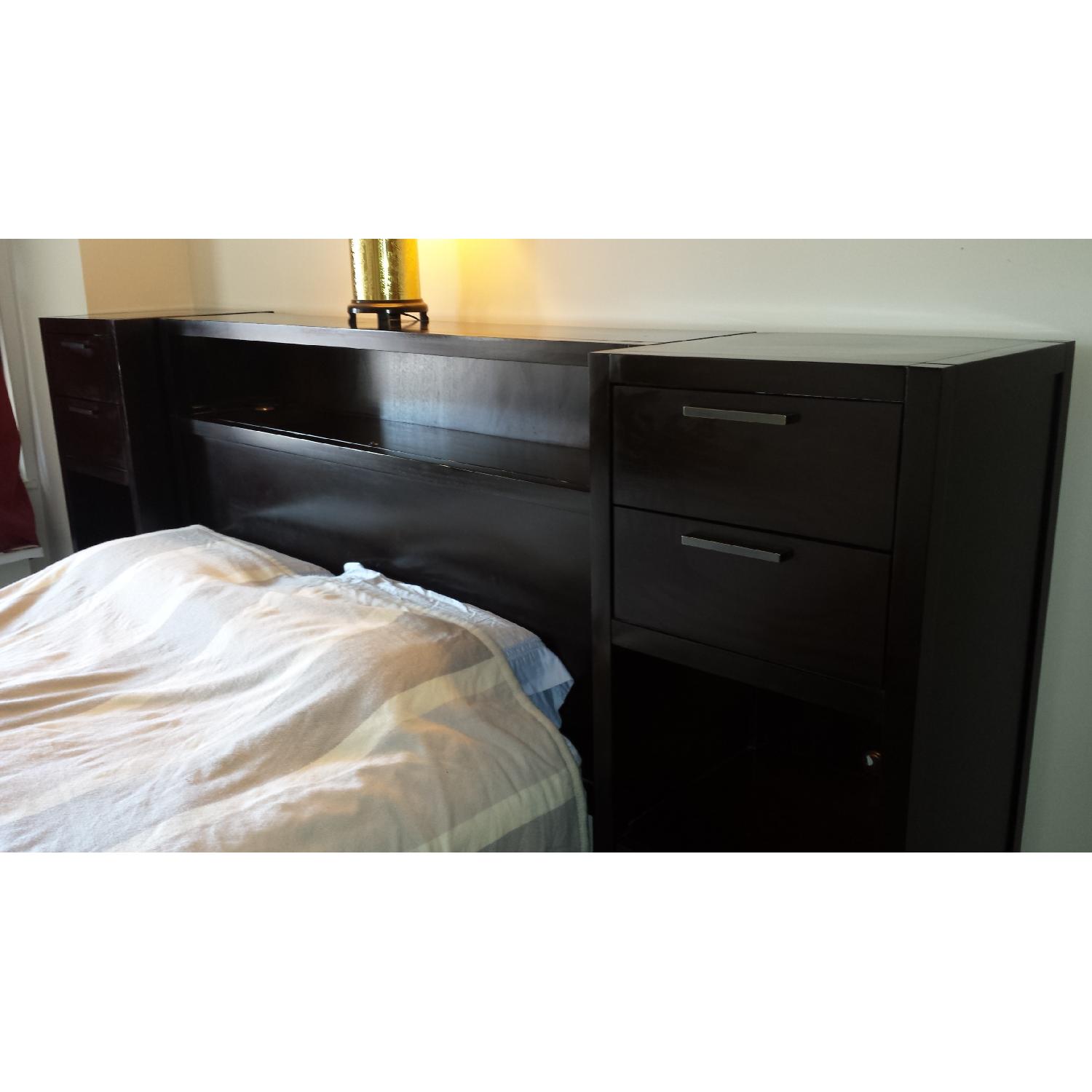 Solid Mahogany Storage Bed With Side Towers - image-2