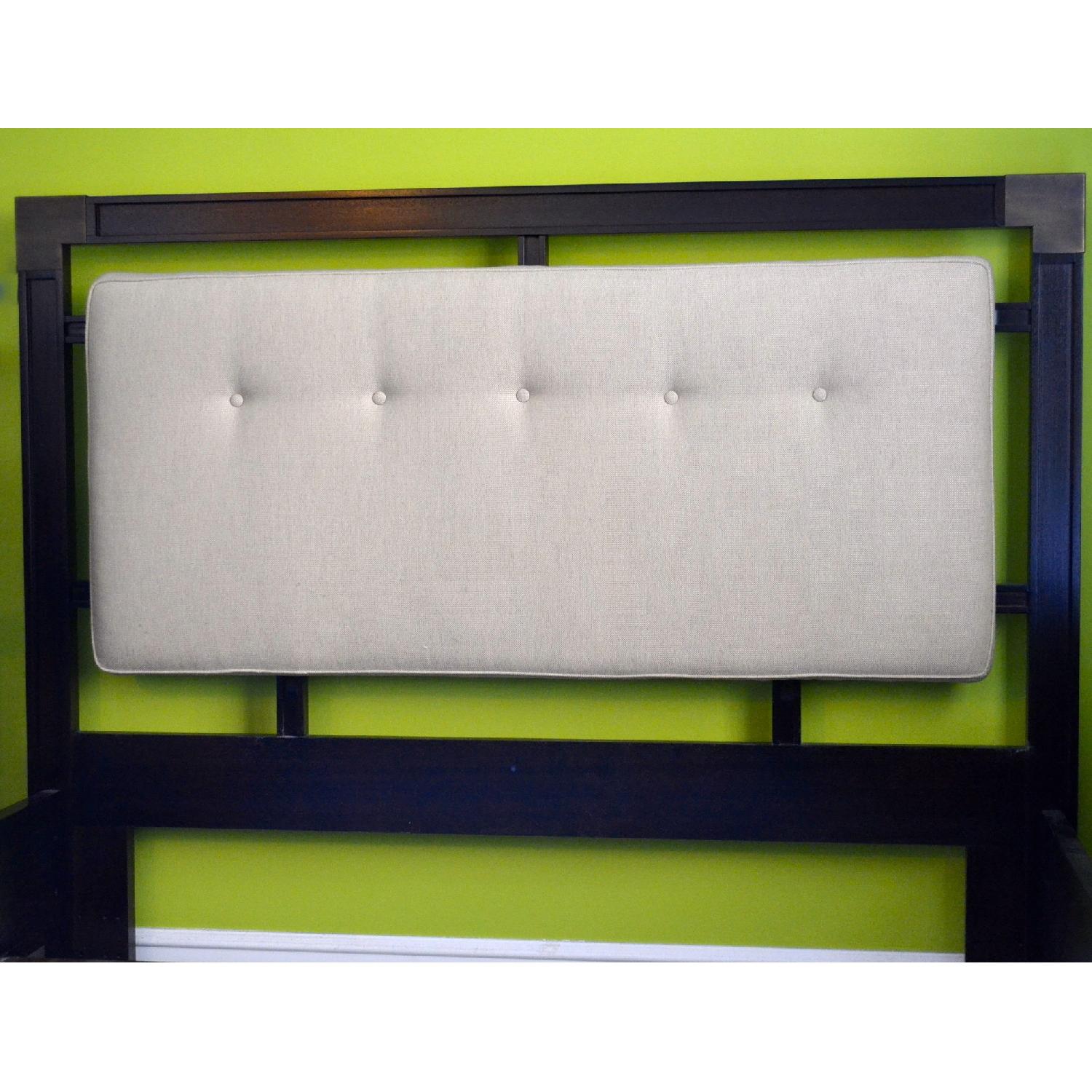 Safavieh Queen Bedroom Set - image-9