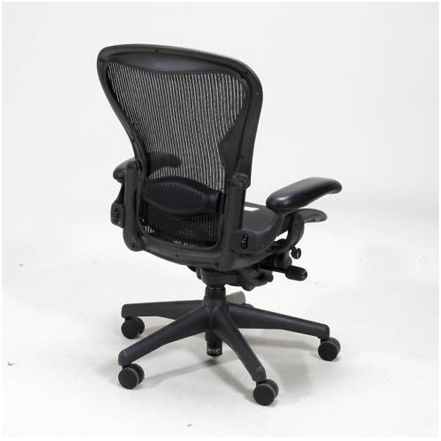 Herman Miller Aeron Chair - image-3