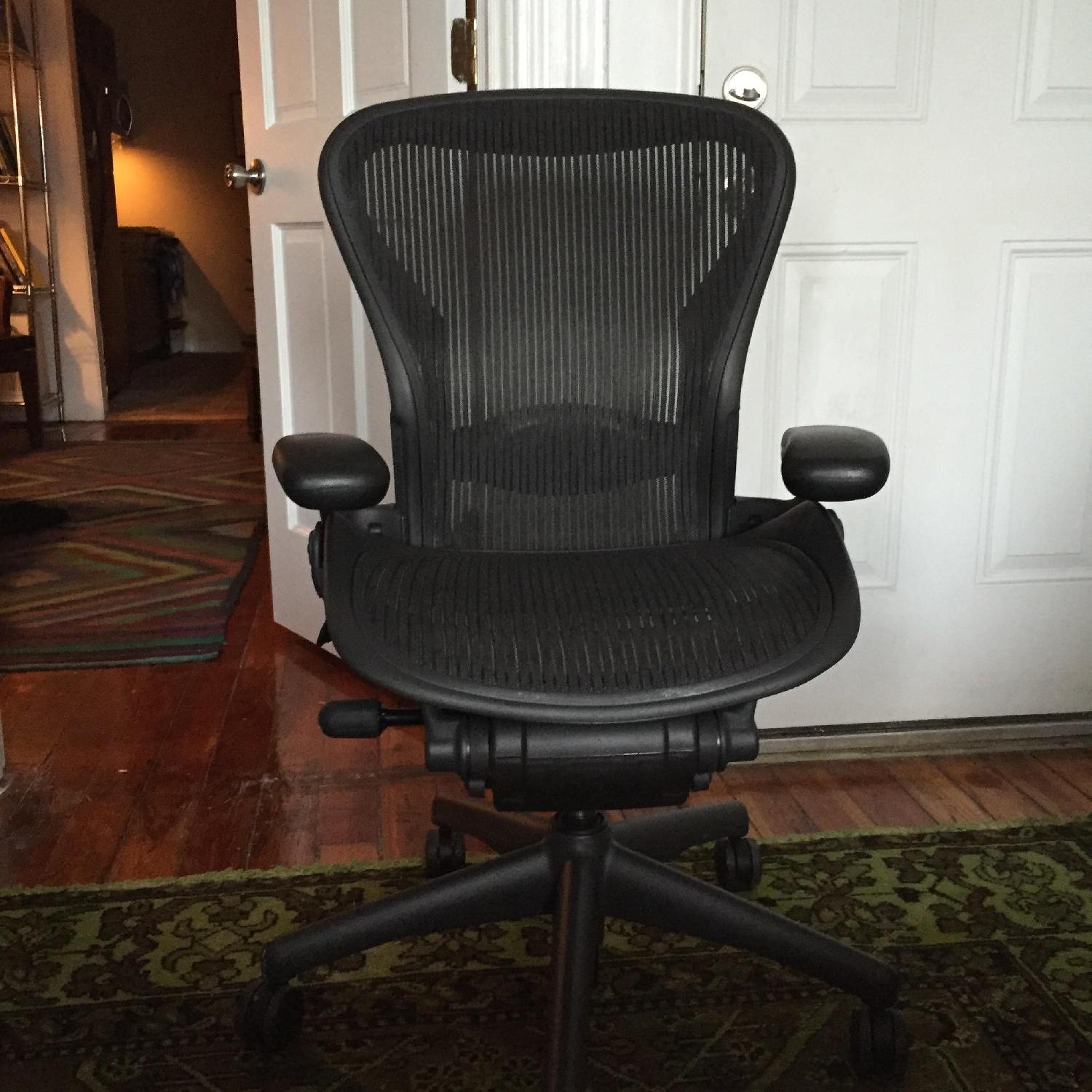 Aeron PostureFit Chair - image-2