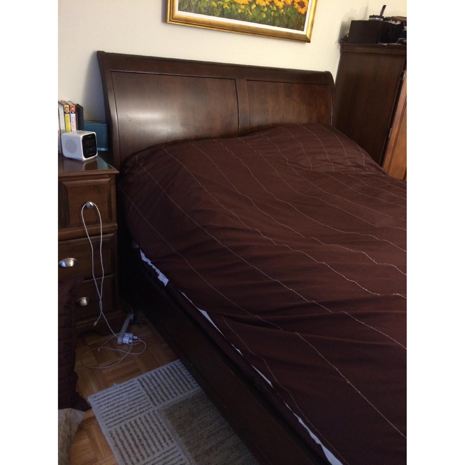 Queen Size Bed Frame w/ Headboard - image-2