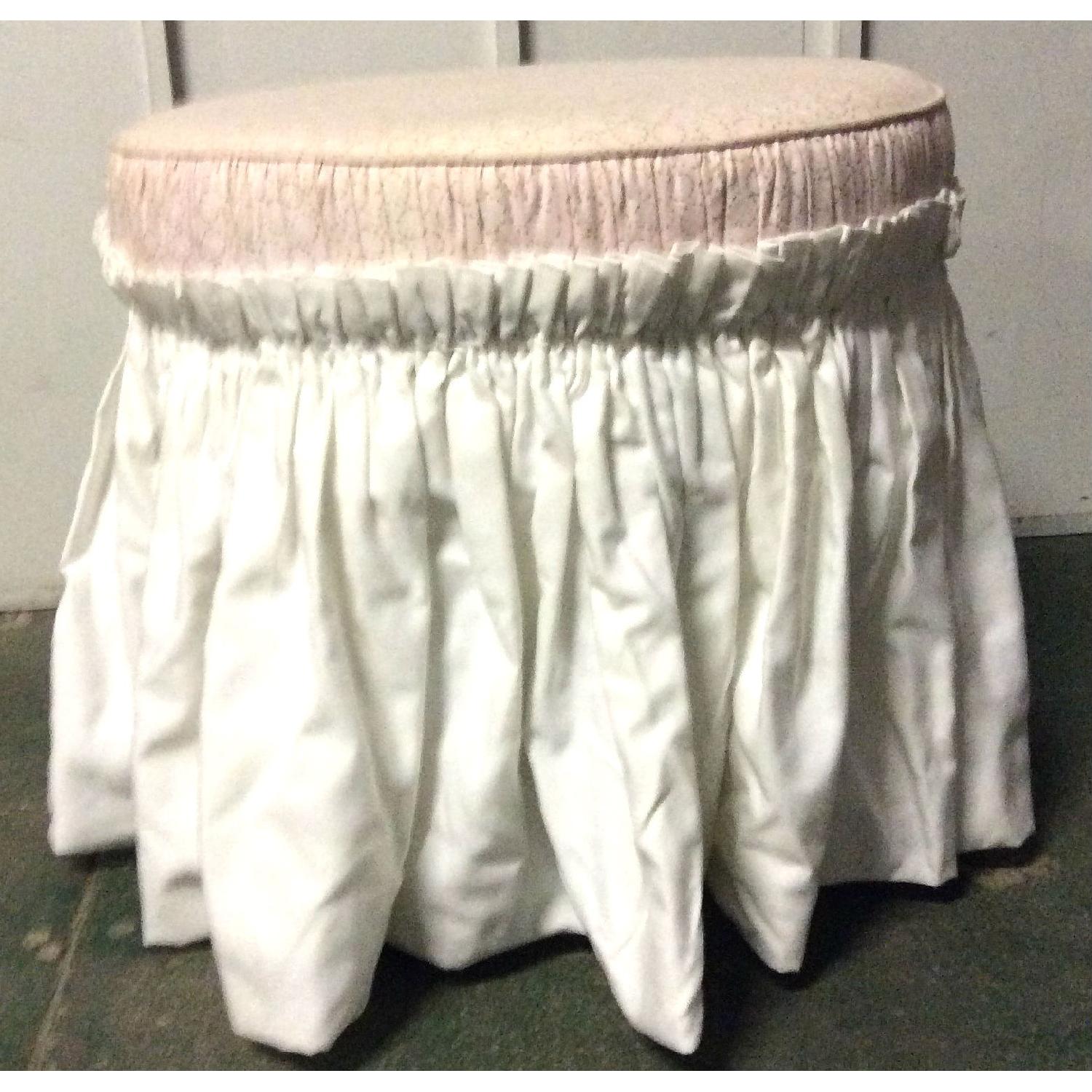 Vanity Pouff - image-3