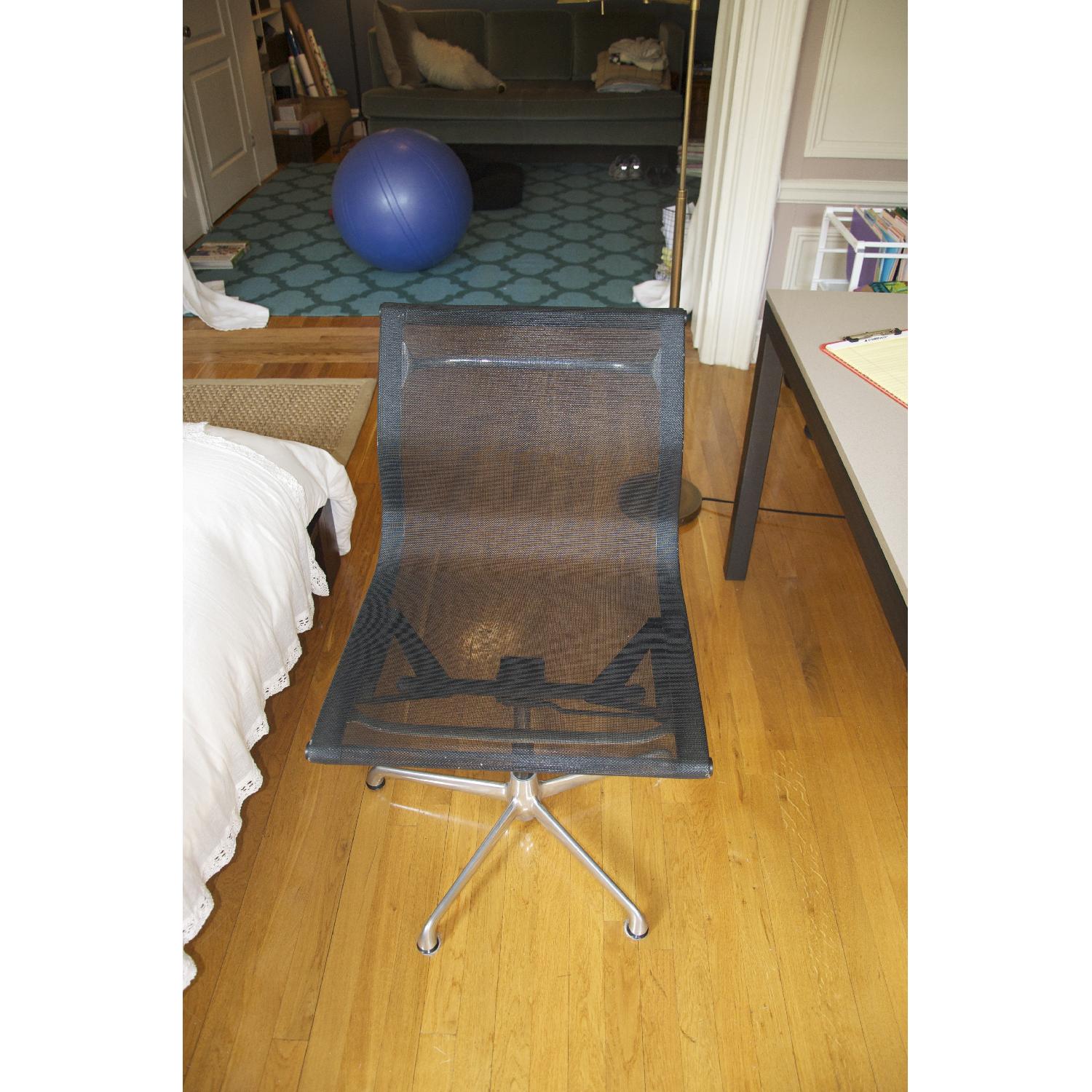 City Foundary Vintage Black Mesh Armless Office Chair - image-4