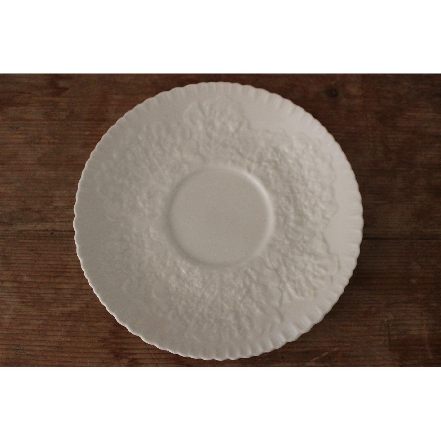 Spode 27 Piece White Bone China Crockery Set - image-3