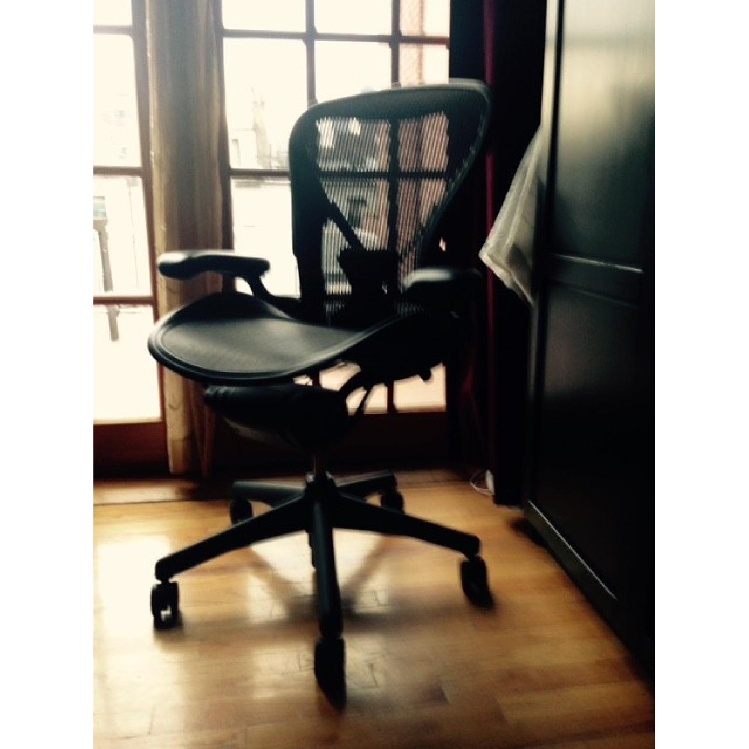 Aeron Chair with PostureFit - Anthracite - image-2