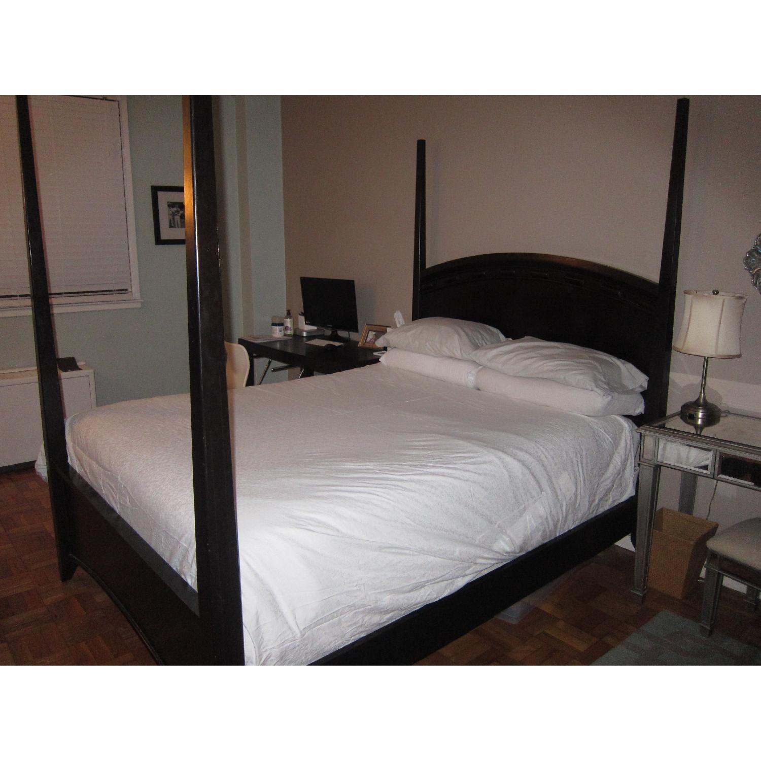 Raymour & Flanigan Four Poster Queen Bed - image-3