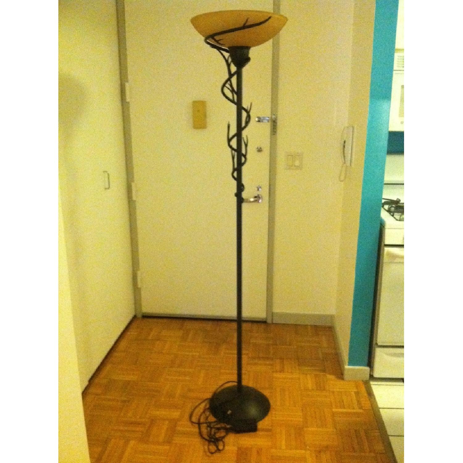 Kenroy Home Lamp and Sconce Set - image-2
