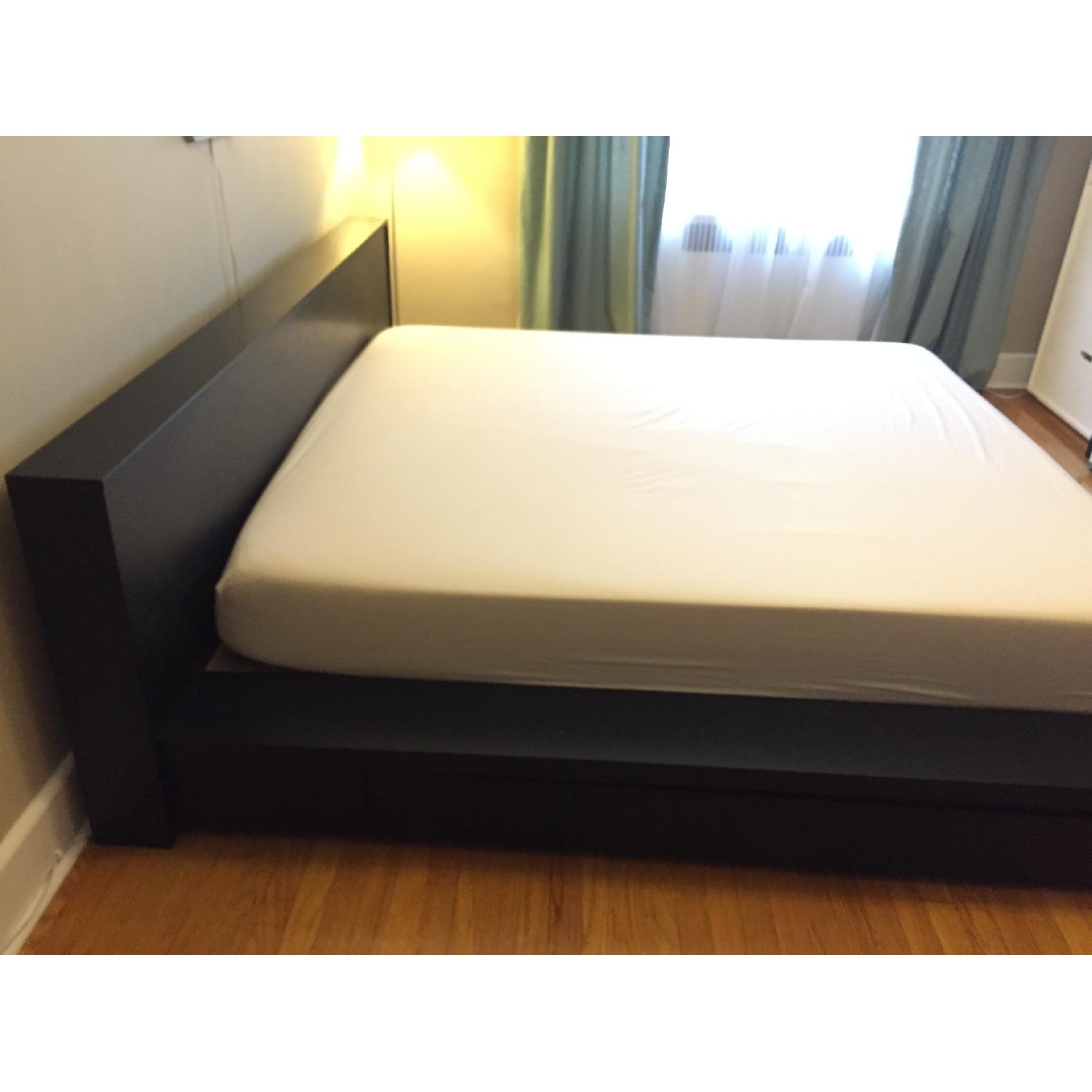 BoConcept Platform King Size Bed - image-5