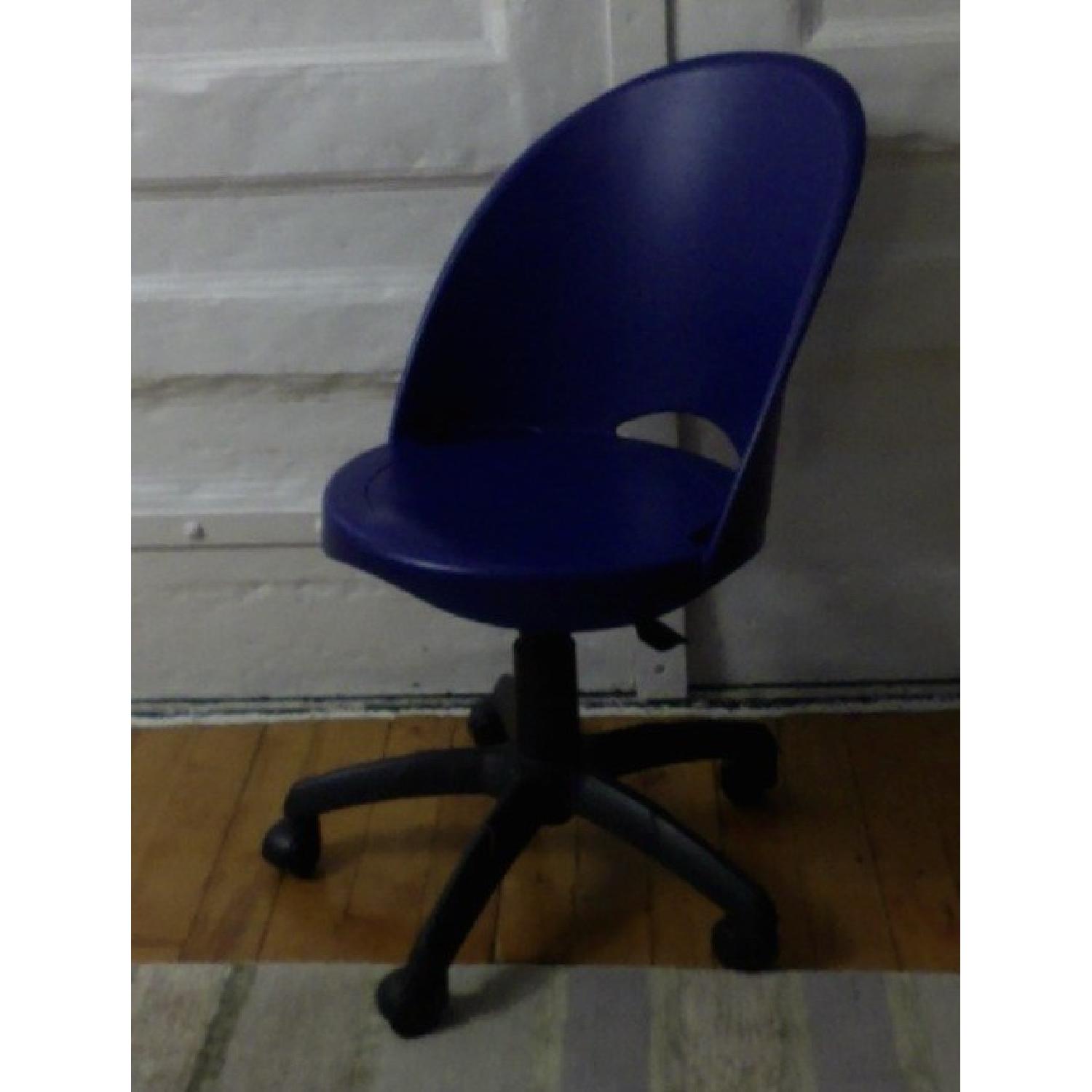 Blue Plastic Swivel Rolling Office Armless Height Adjustable Chair - image-1