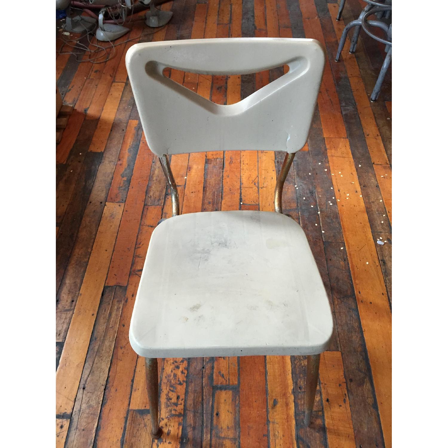 Plastic Chairs - Set of 16 - image-1