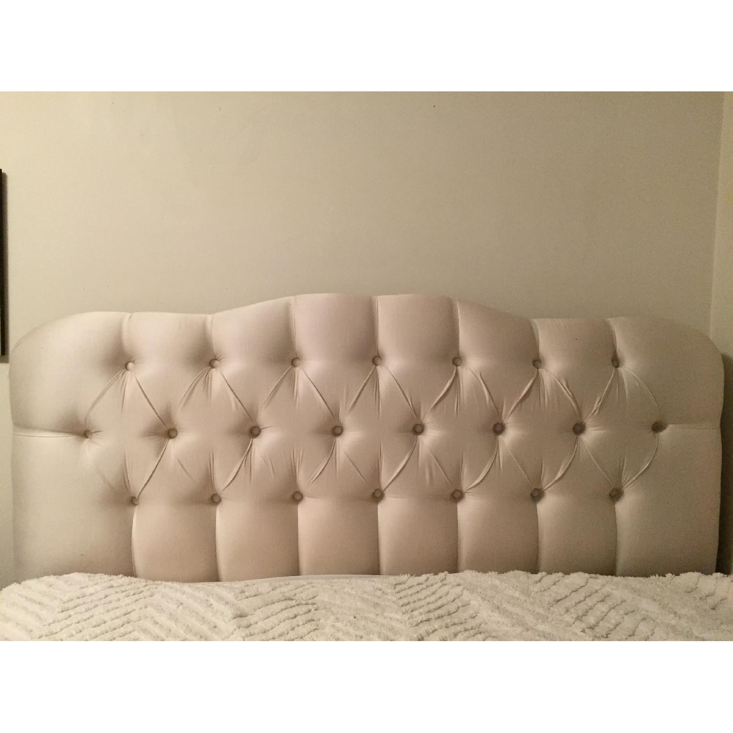 Home Goods Cream Tufted Headboard Aptdeco