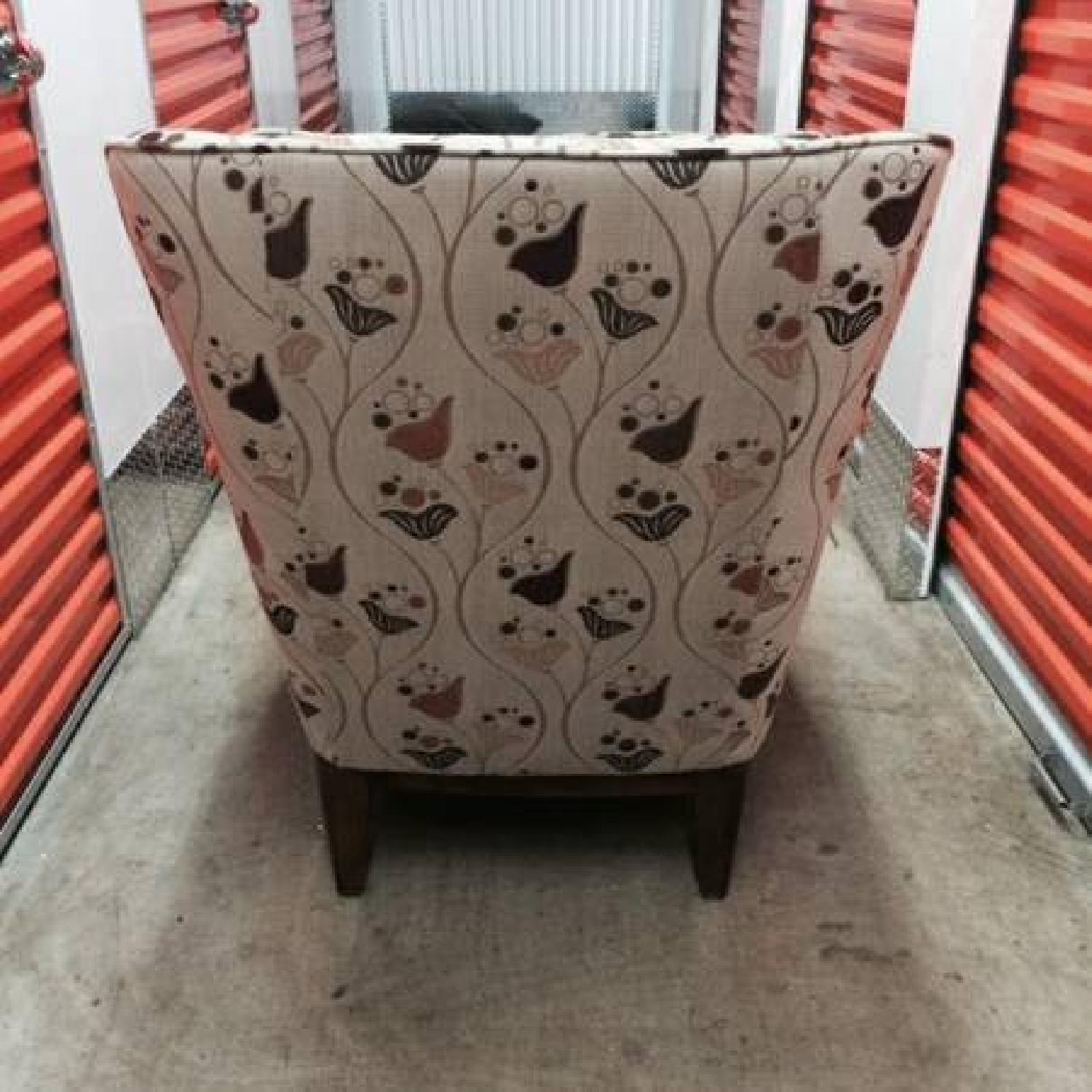 Raymour & Flanigan Accent Chair - image-2