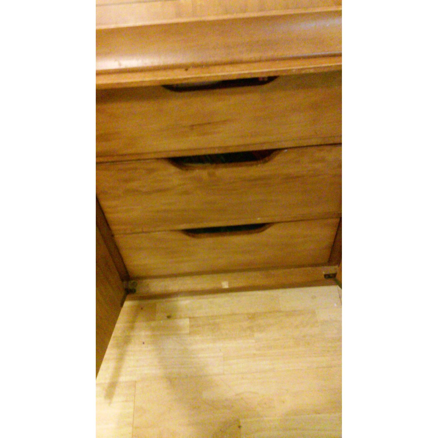 Macy's 9 Drawer Dresser - image-4