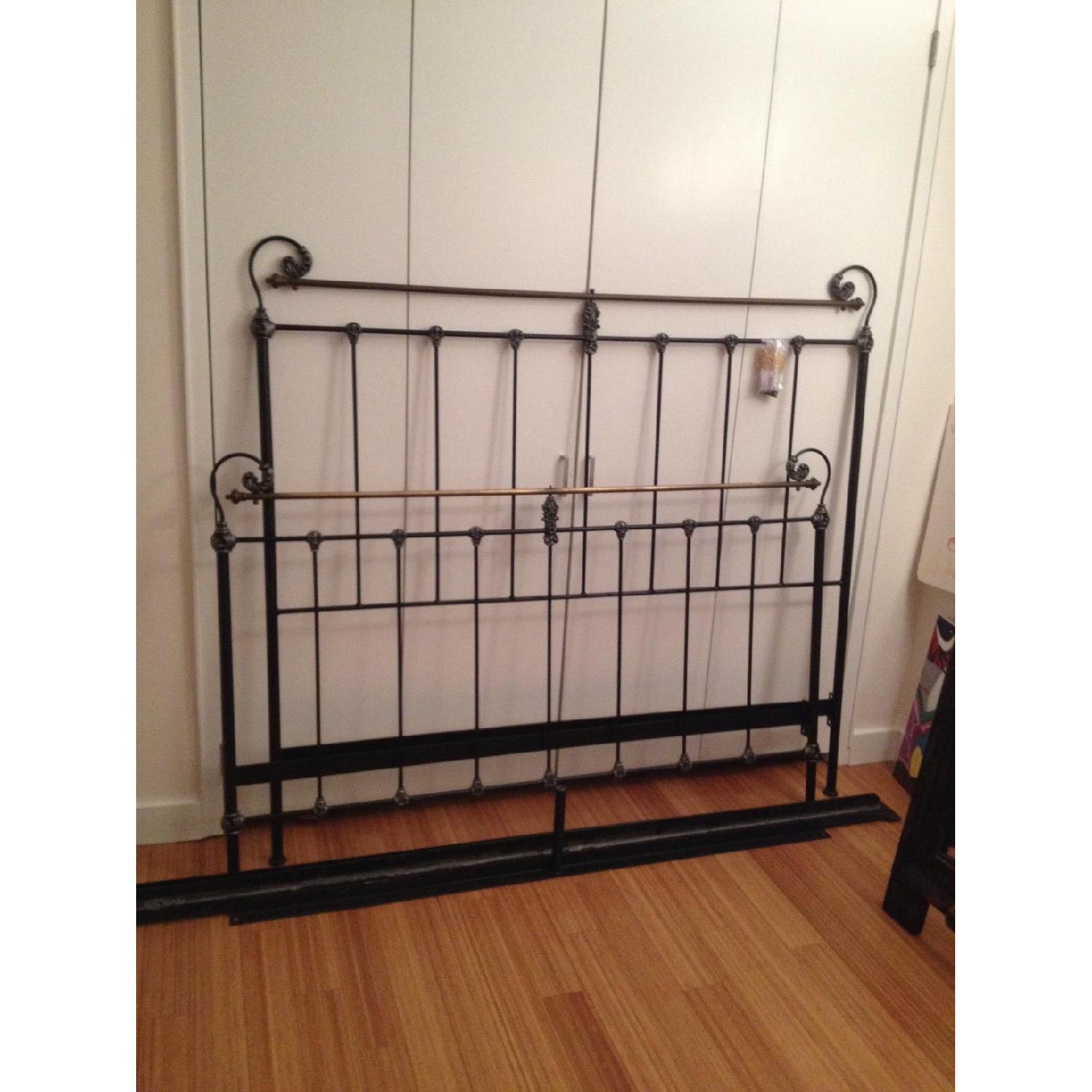 Charles P. Rogers Queen Fairfield Bed - image-4