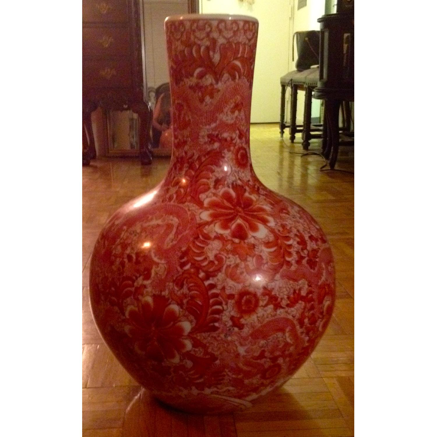 Chinese Vase - image-1