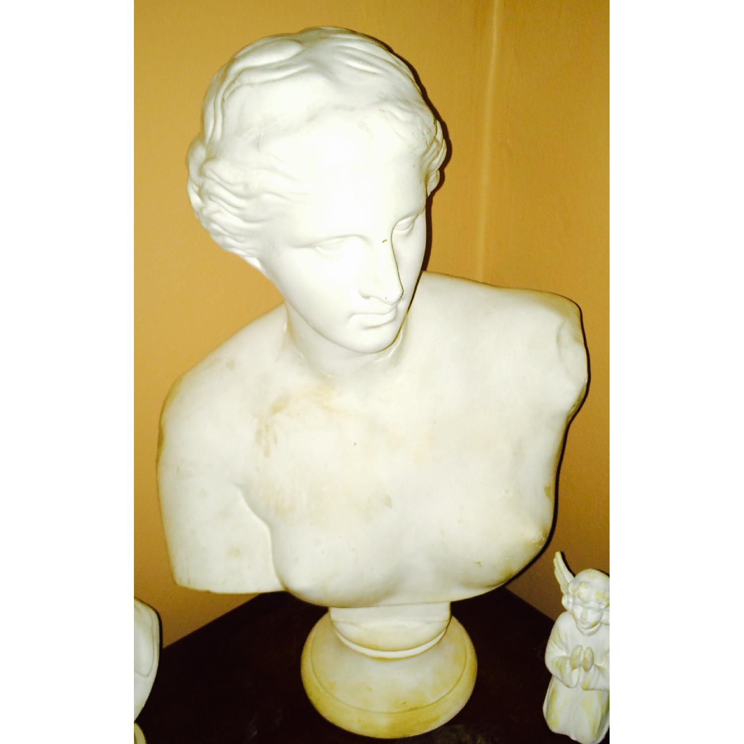Antique Aphrodite Greek Goddess of Love Bust Sculpture - Set of 4 - image-4