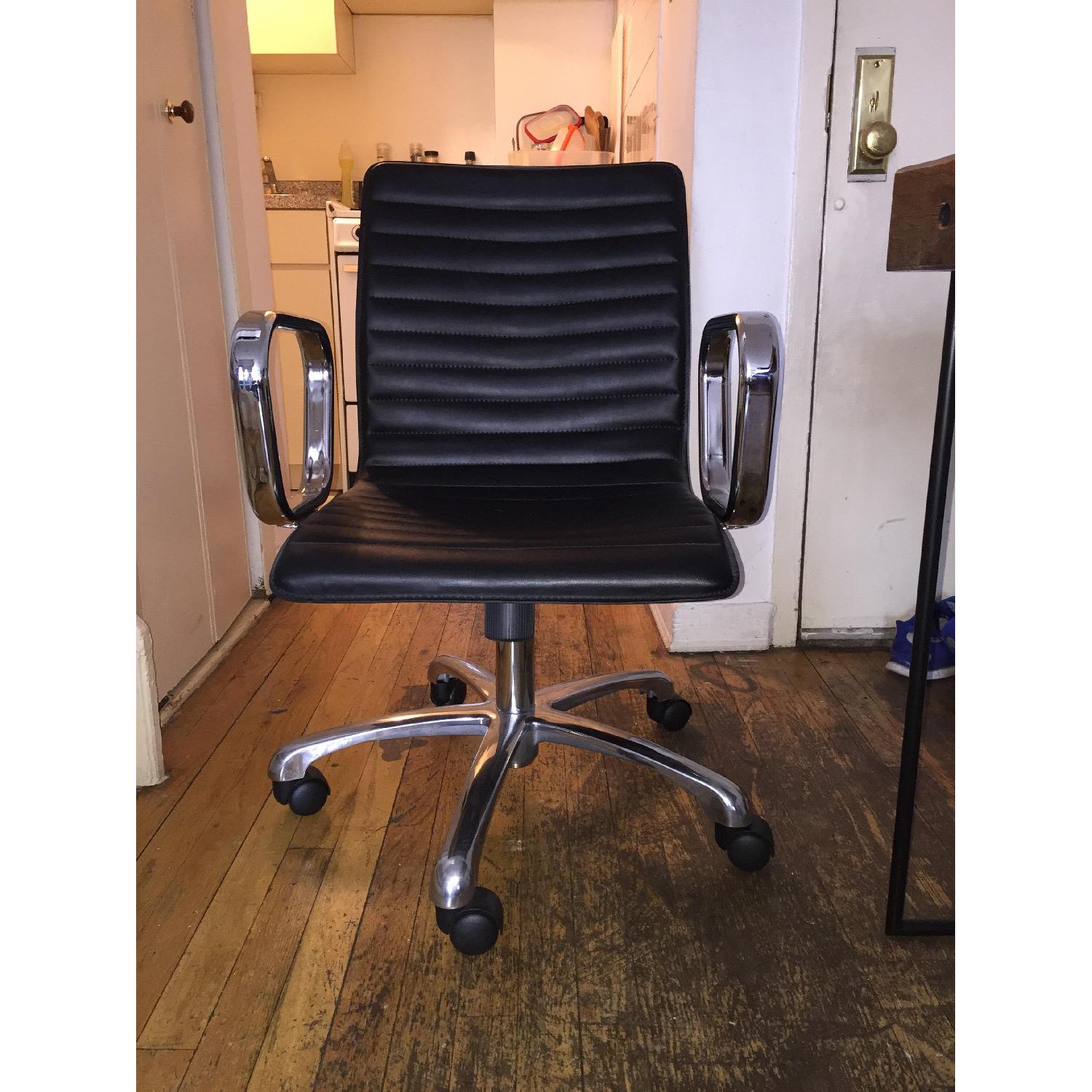 Crate & Barrel Black Leather/Silver Metal Office Chair AptDeco