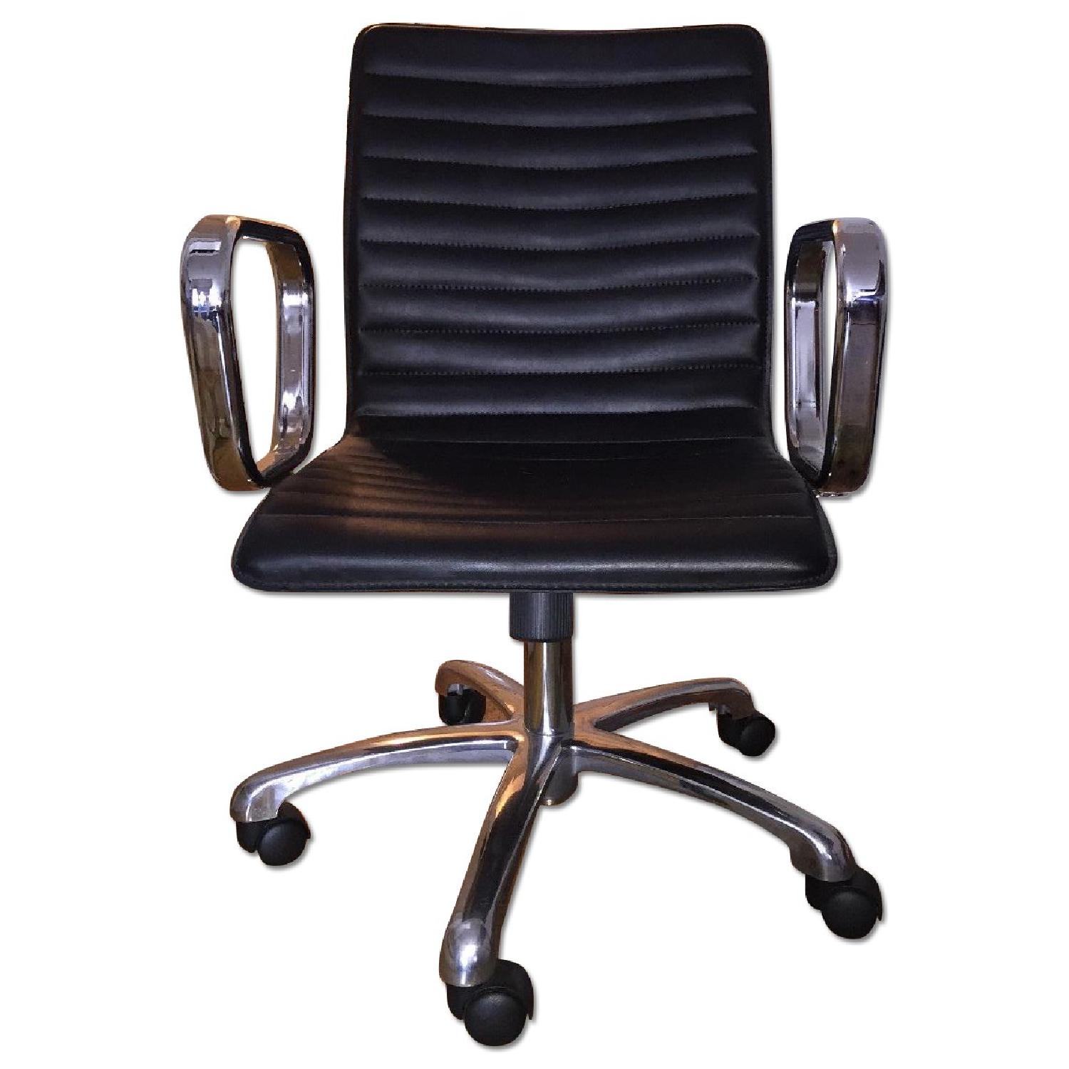 Crate & Barrel Black Leather/Silver Metal Office Chair AptDeco
