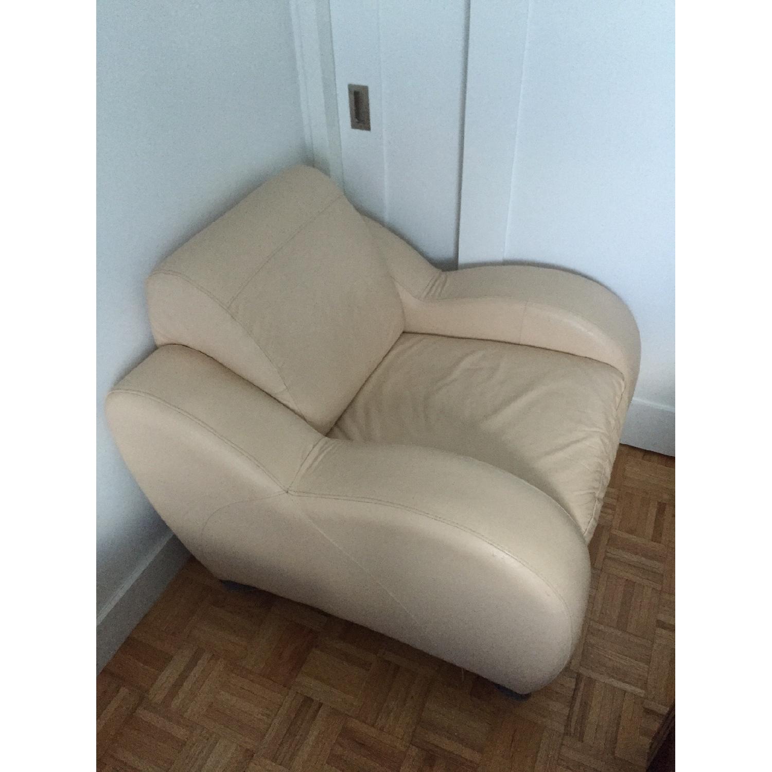 Bassett Leather Loveseat + Armchair - image-1