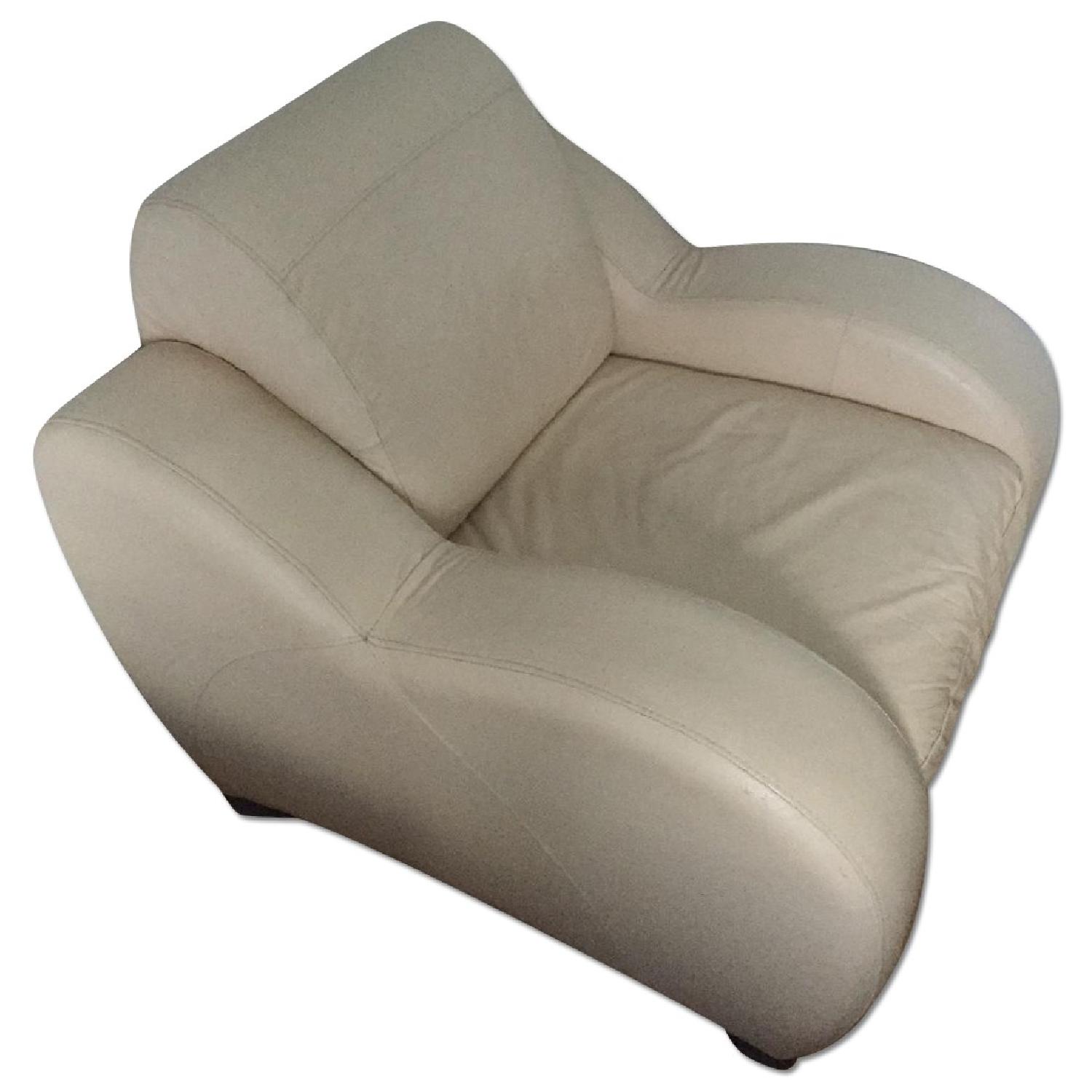 Bassett Leather Loveseat + Armchair - image-3