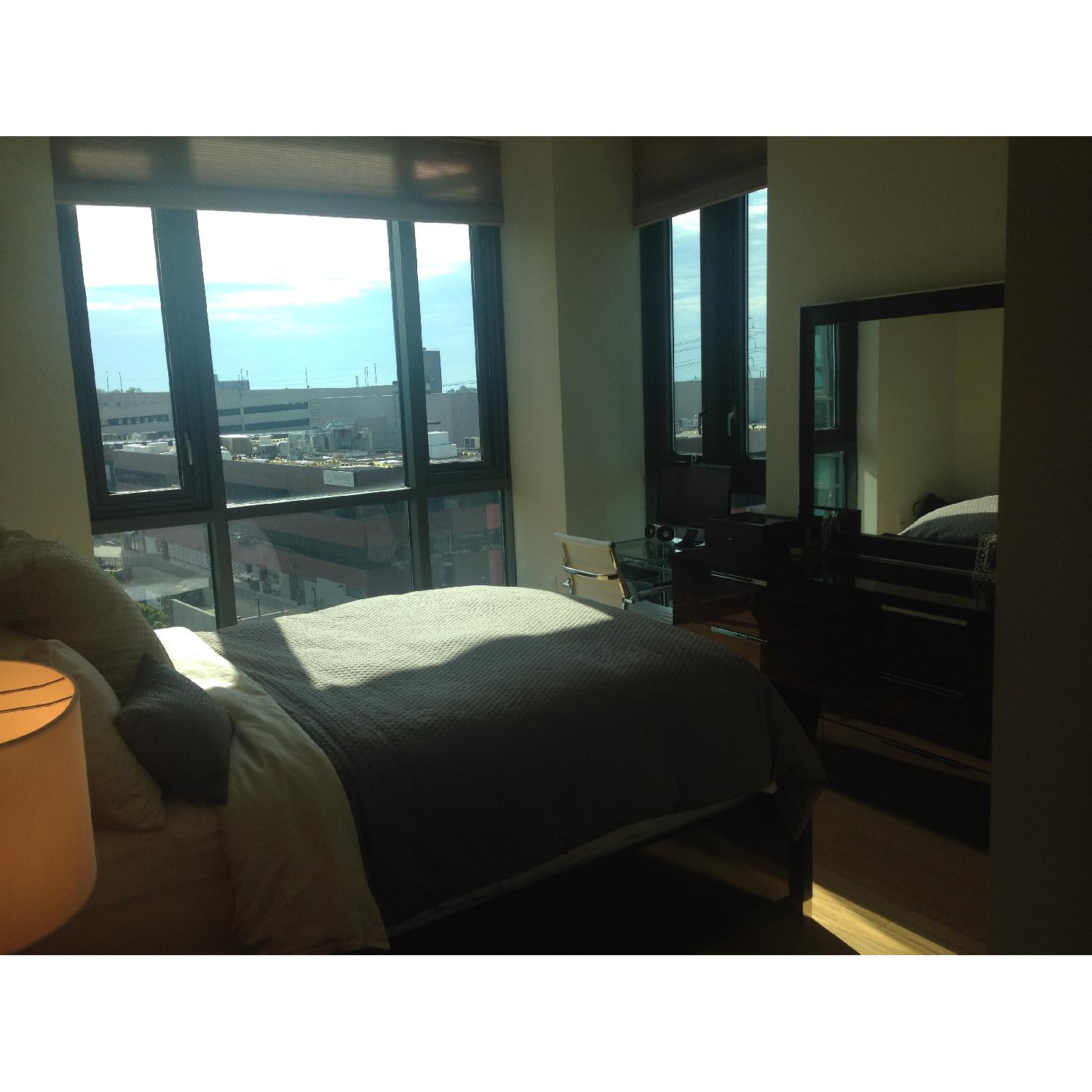 Capri Italian Bedroom Set - image-6