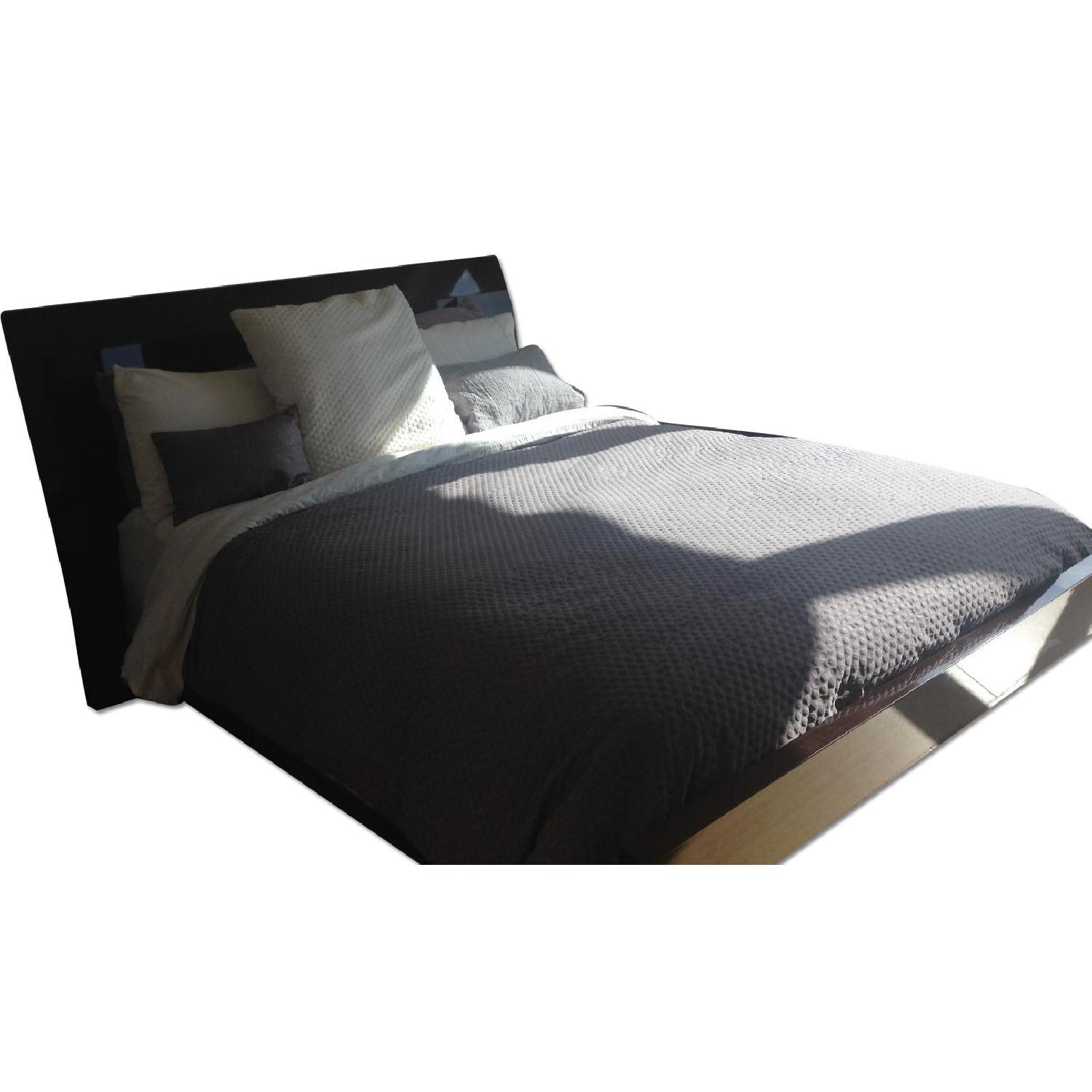 Capri Italian Bedroom Set - image-7