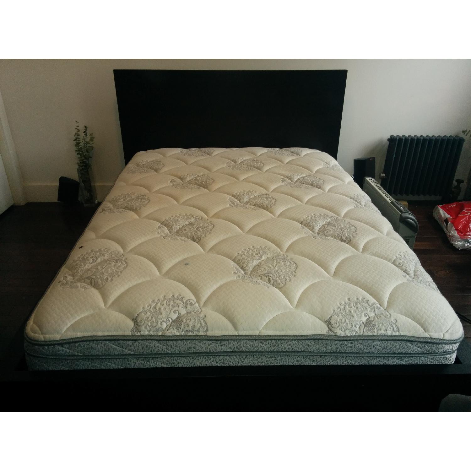 Ikea 4 Piece Bedroom Set - image-2