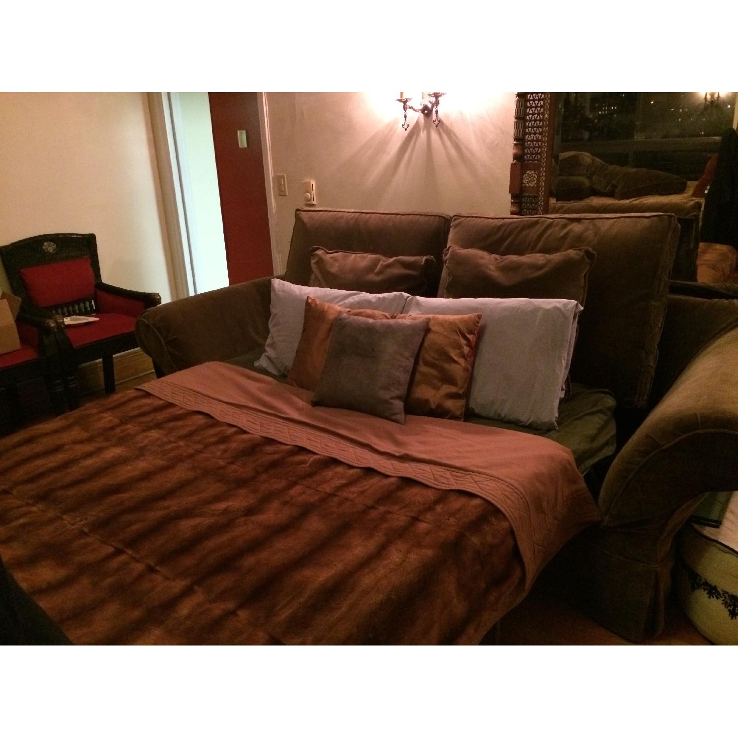 Slepper Sofa - image-5