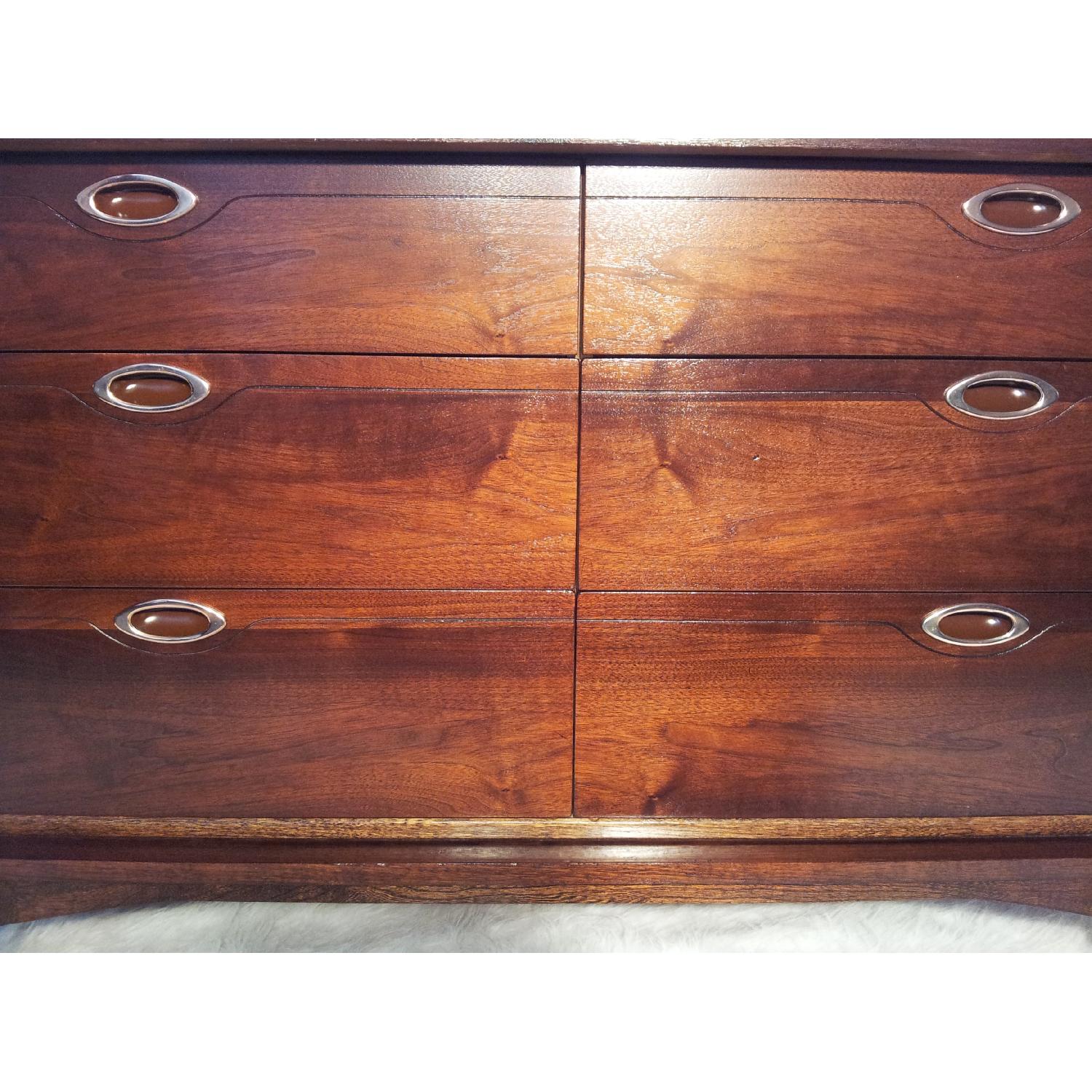 Hooker Furniture Mid Century Modern Credenza/Dresser/Media Storage - image-4