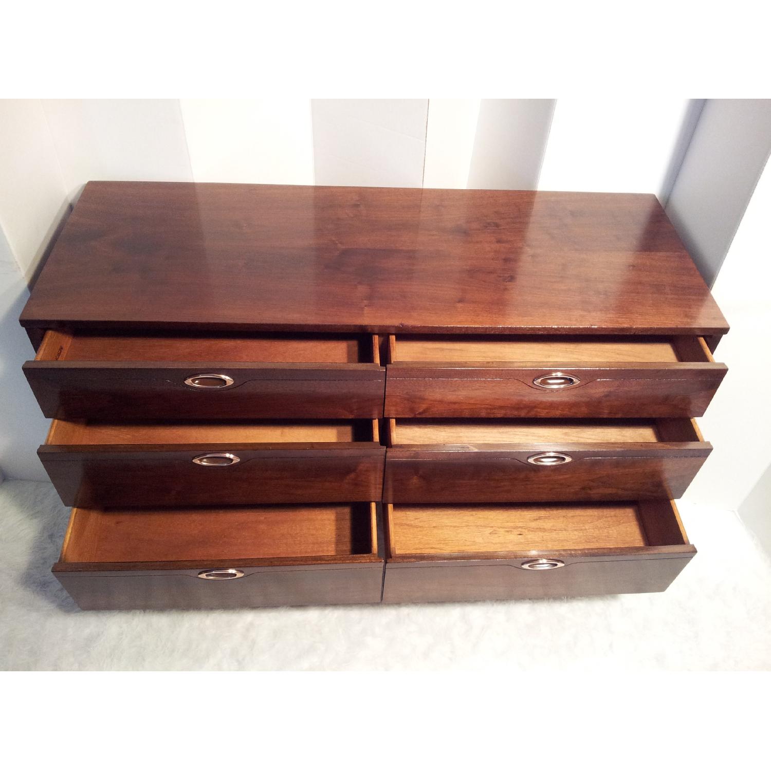 Hooker Furniture Mid Century Modern Credenza/Dresser/Media Storage - image-6