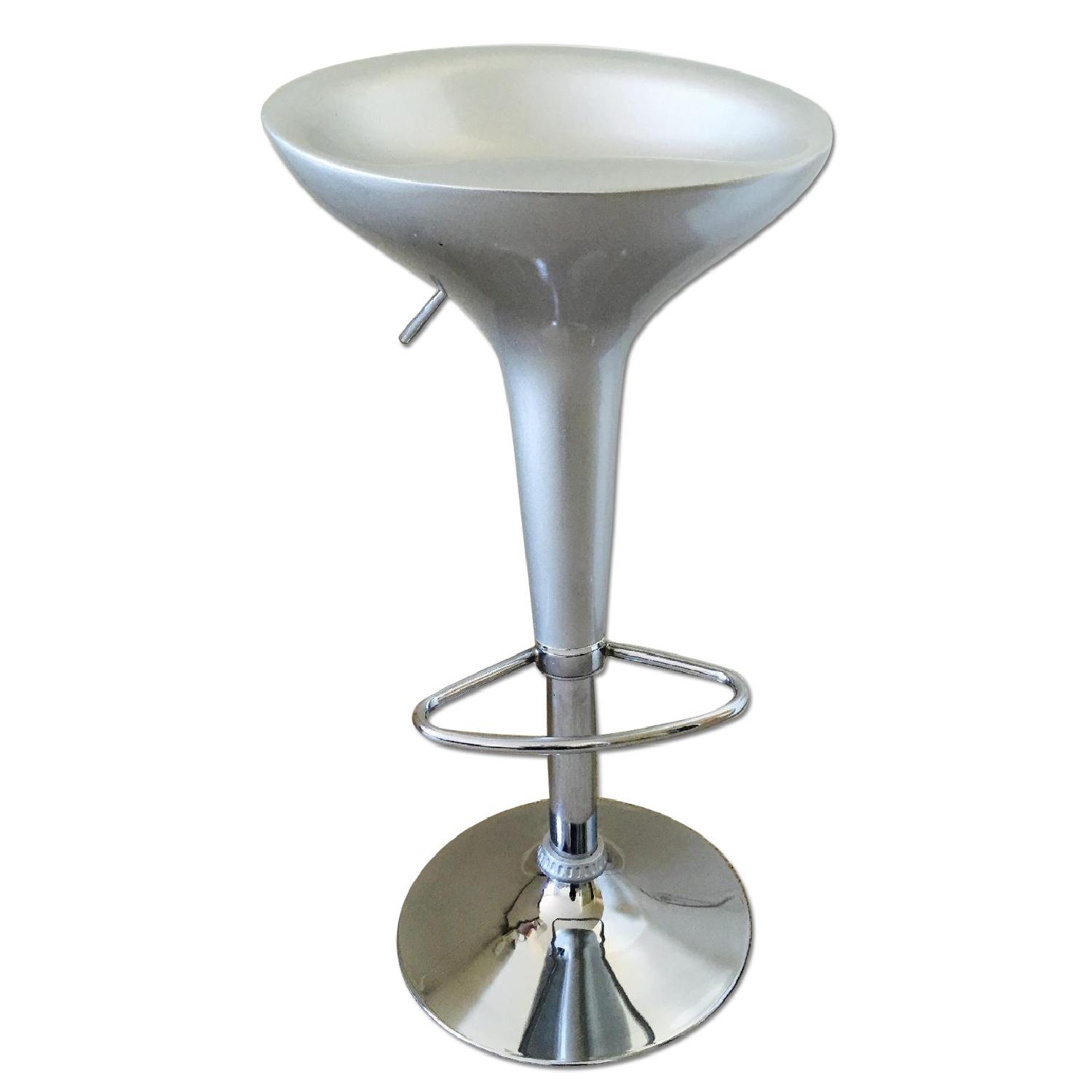 Harrods Silver and Chrome Swizzle Stool - image-0